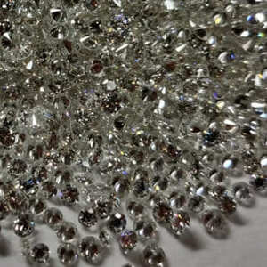 1.25mm to 1.5mm I J SI1 round brilliant cut melee diamond 