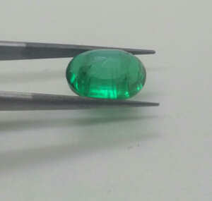 3.02ct GSI certified oval cut deep vivid green Pakistan emerald gem
