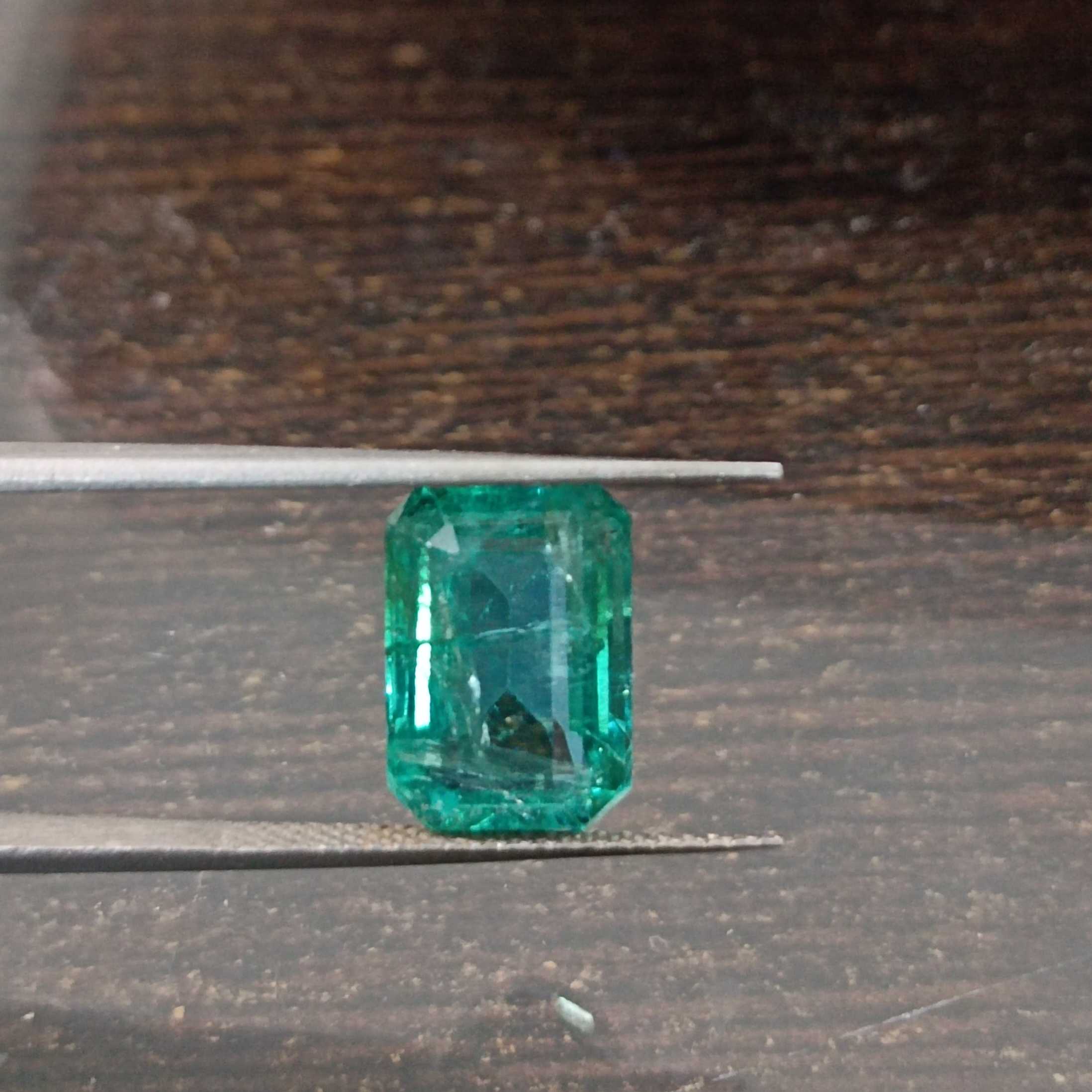 4.04ct GJEPC certified natural algae green emerald cut emerald stone
