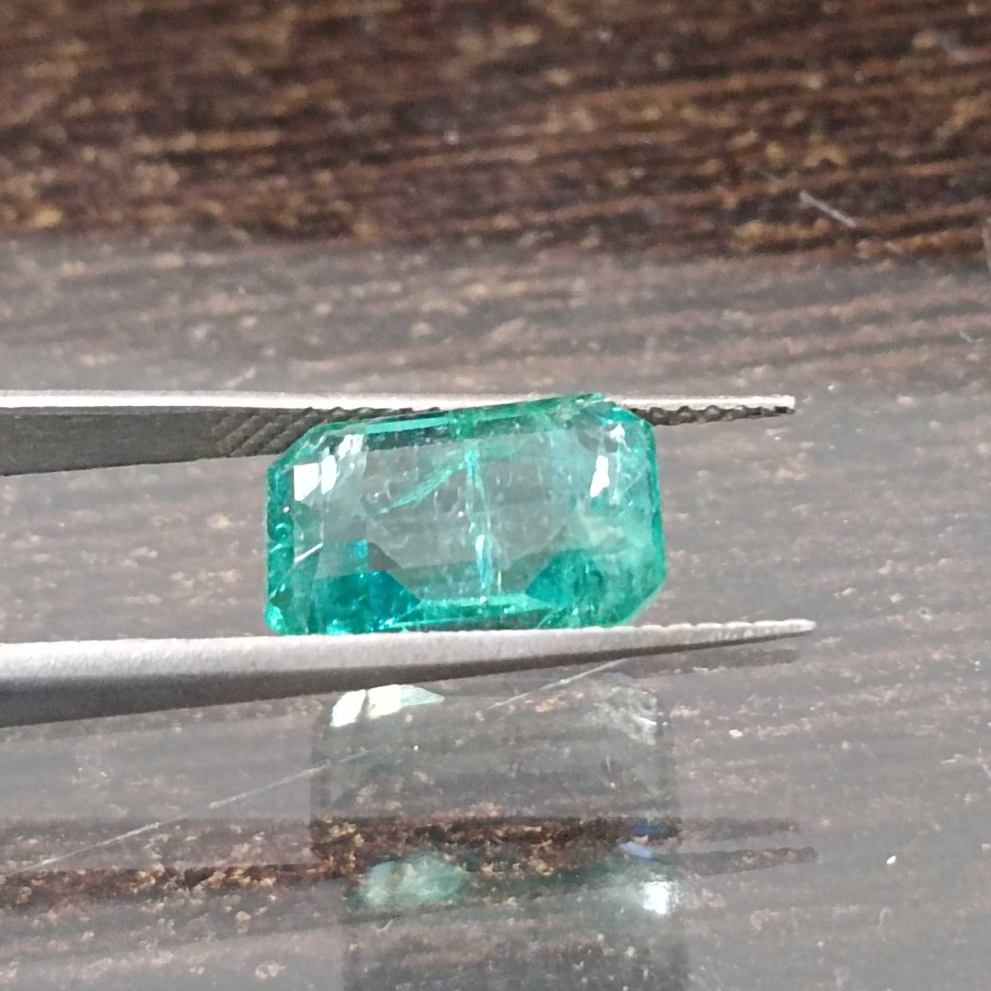 4.04ct GJEPC certified natural algae green emerald cut emerald stone