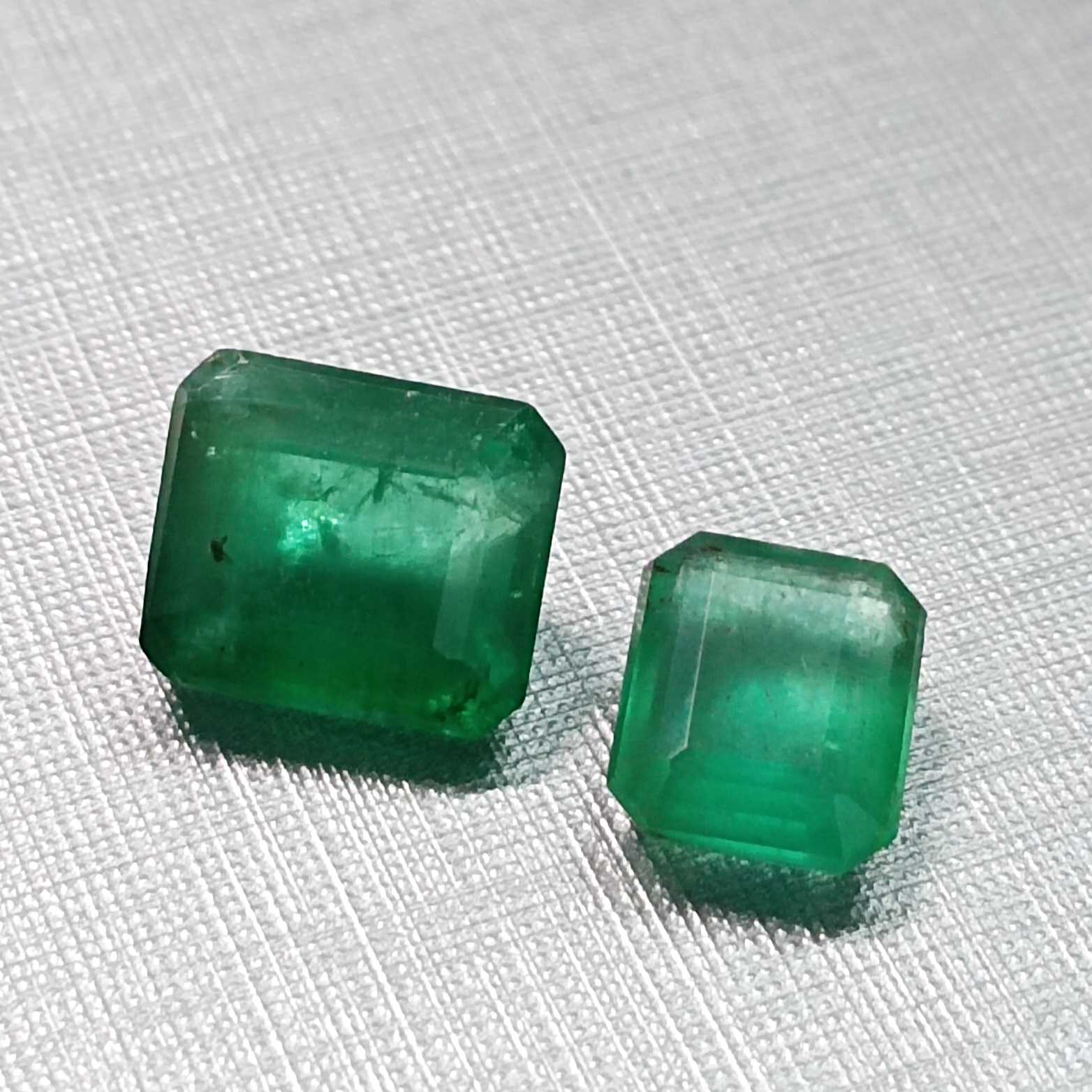 5.47ct 2 pcs octagon deep green emerald parcel