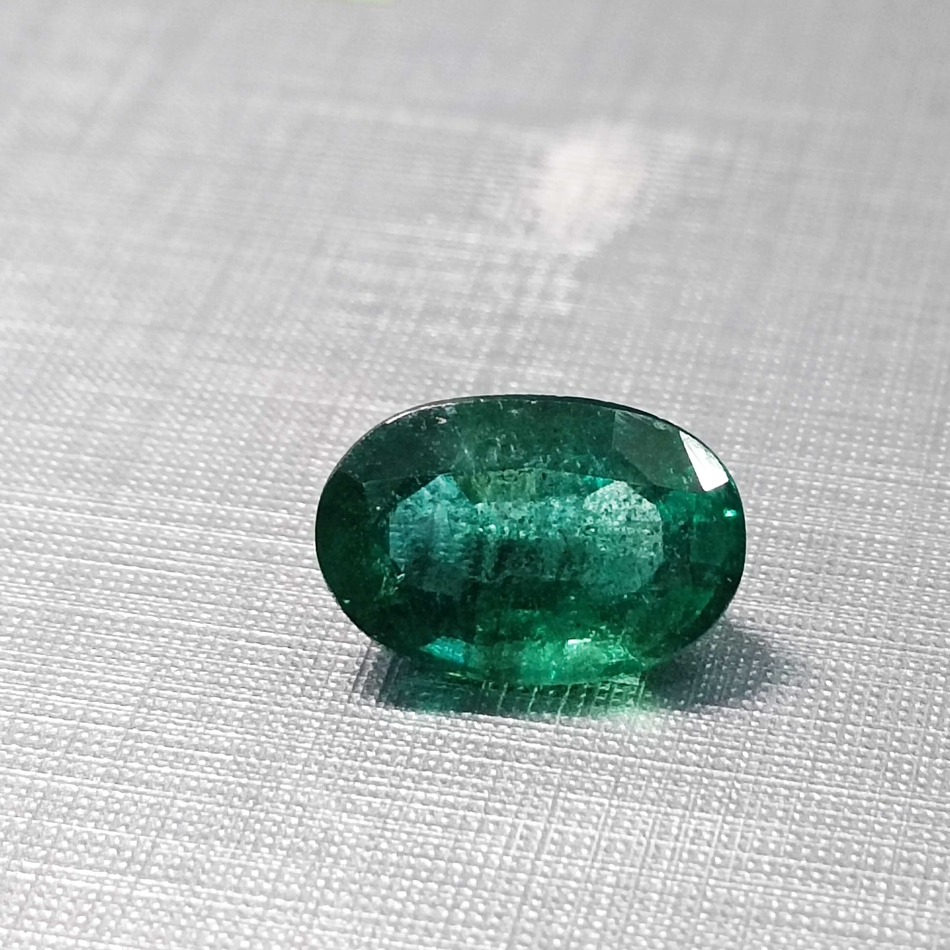 3.33ct GSI certified crystal very deep green oval shape Zambian emerald gemstone 