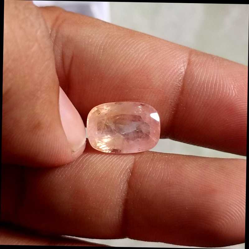 7.88ct IGI certified Unheated Ceylon padparadscha sapphire gemstone