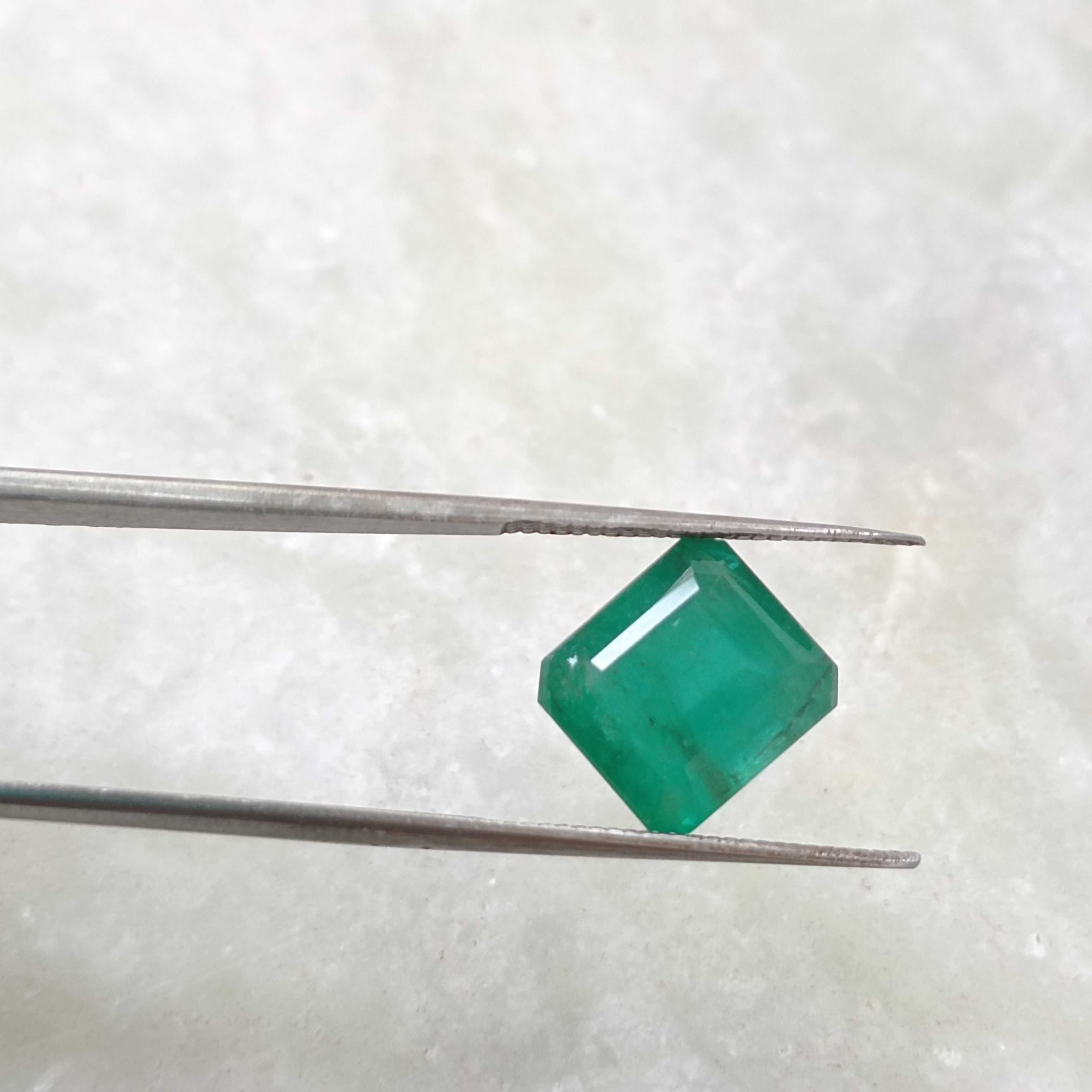 4.30ct GSI certified natural velvet medium green octagon emerald gem