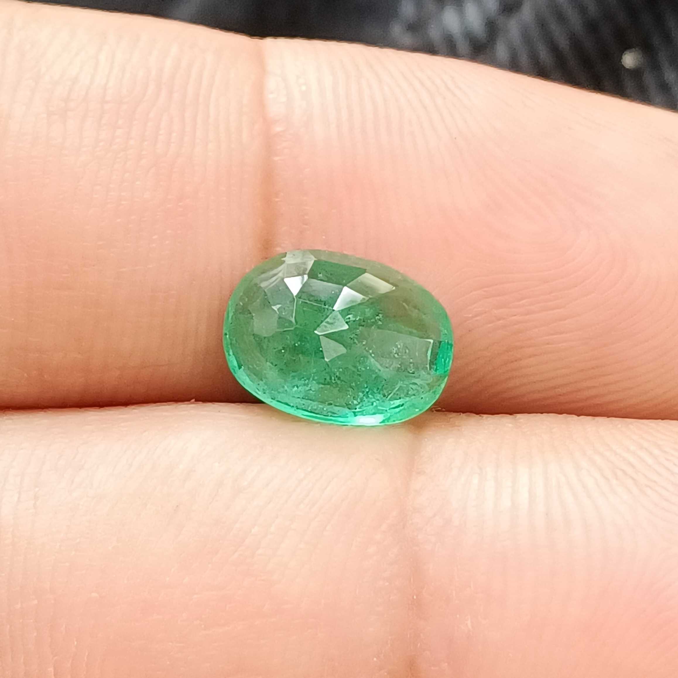 2.57 GSI certified medium deep green oval cut emerald gemstone 