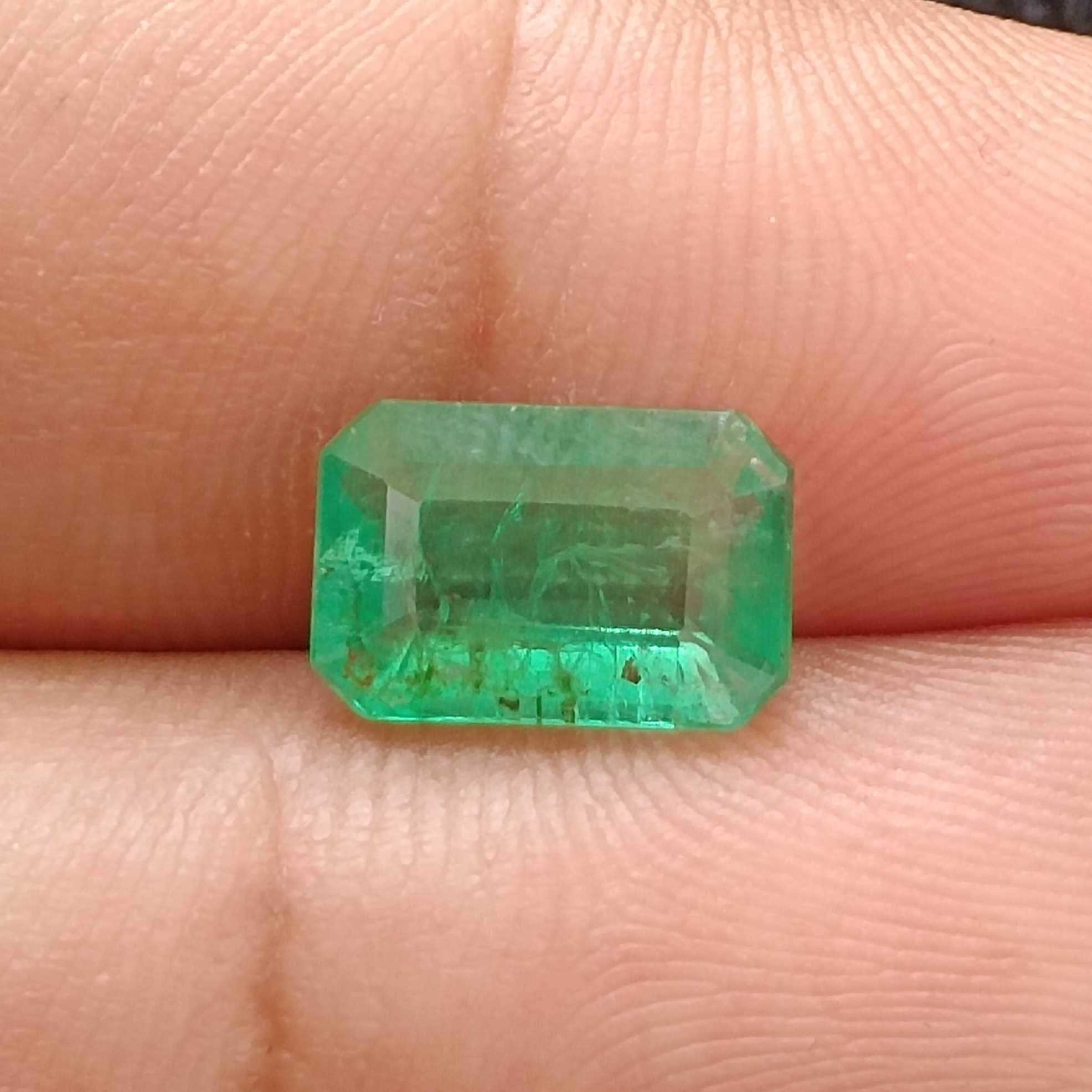 2.44ct GSI (USS) bright medium light green octagon Panjshir emerald gem 