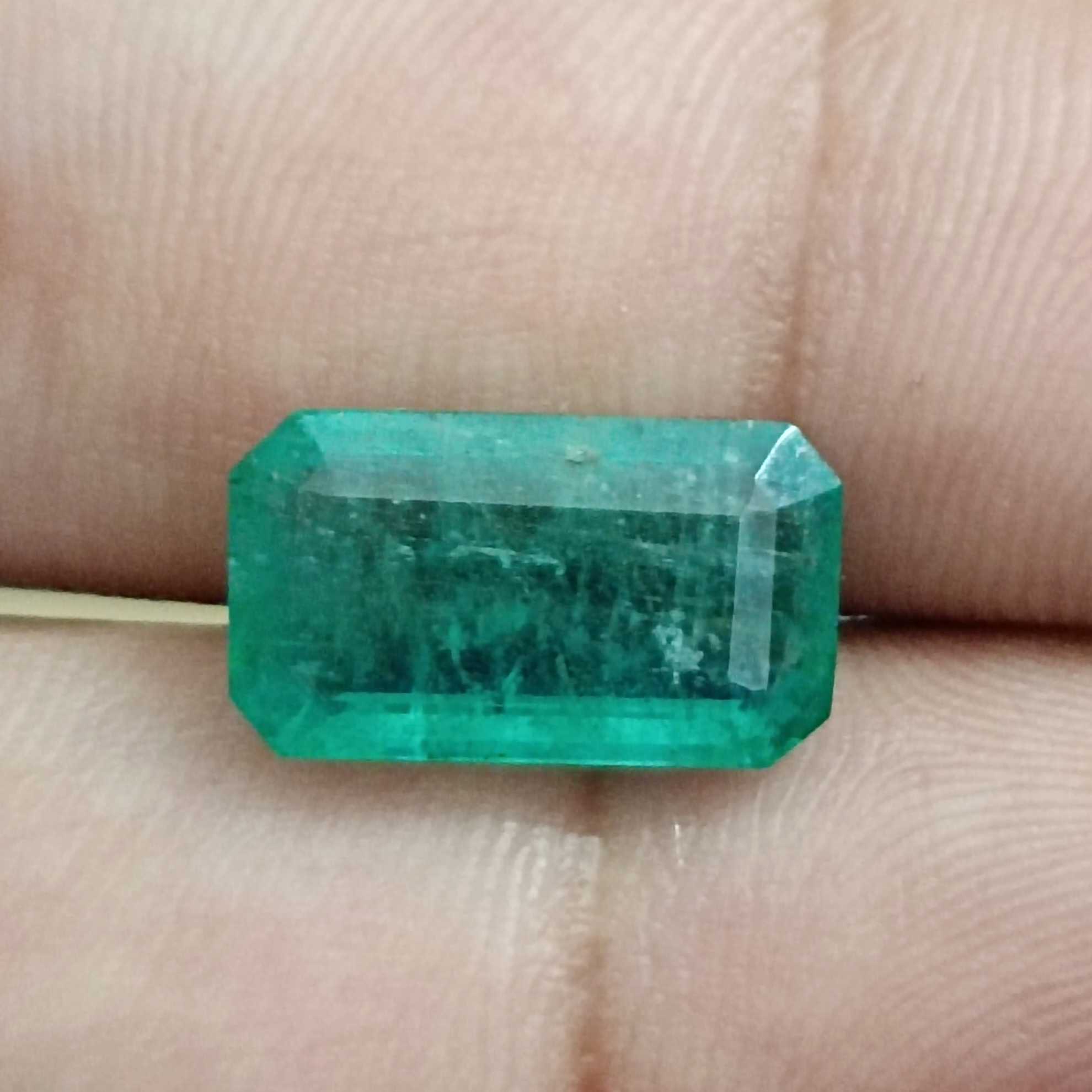 5.80 carat transparent bluish green Zambian emerald gem 