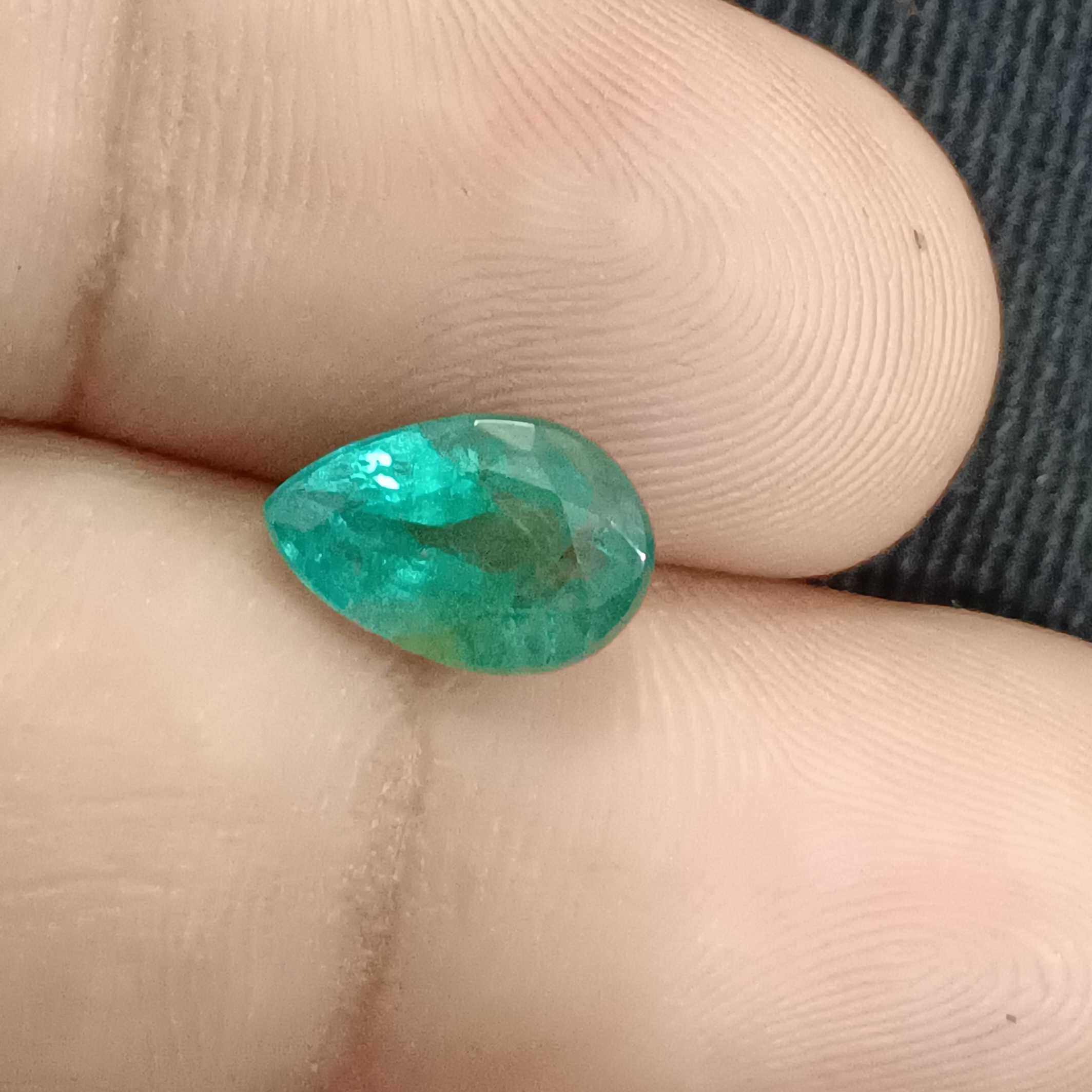 2.20ct bluish golden green natural pear cut emerald gemstone 