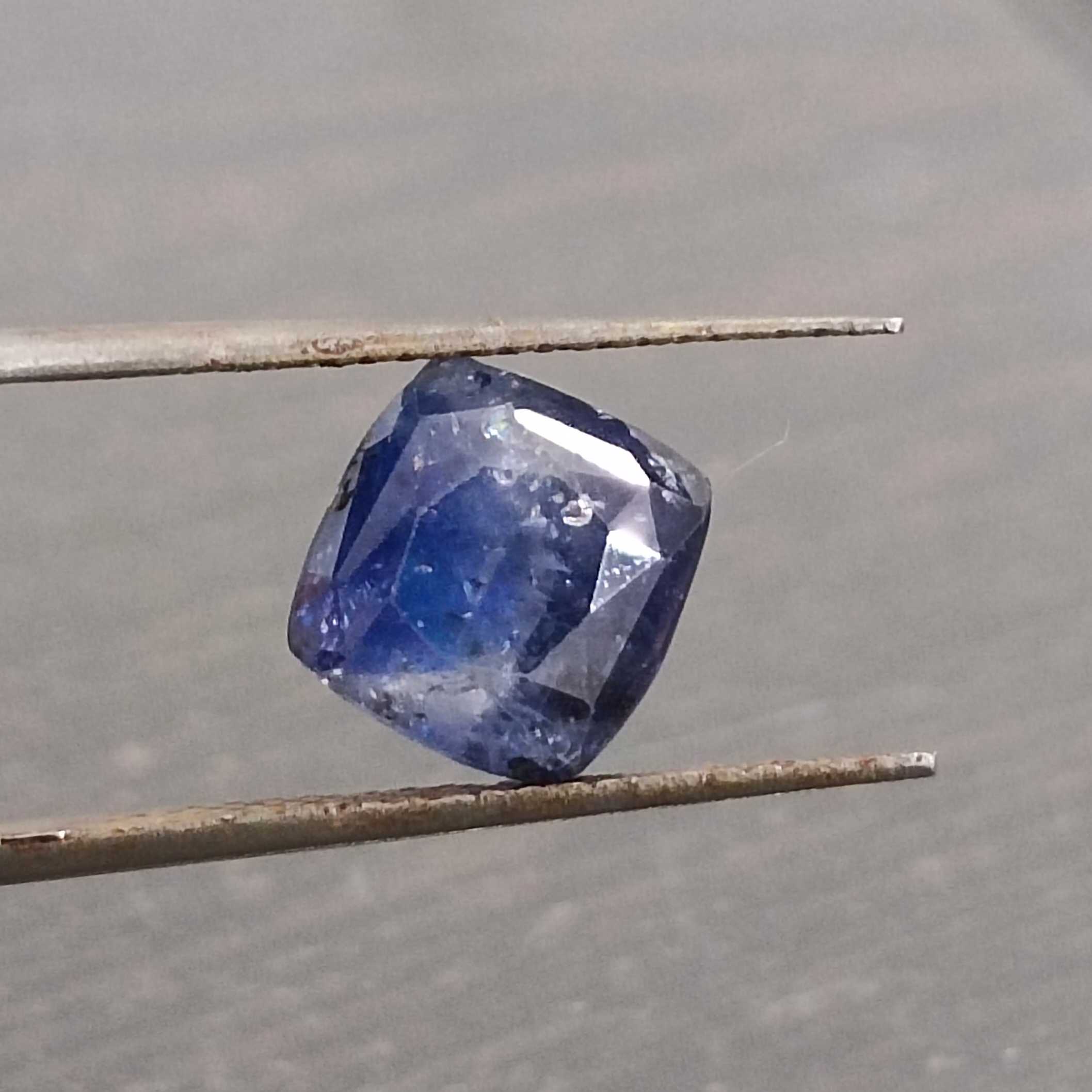 3.44ct AGR certified deep blue cushion cut sapphire gem H