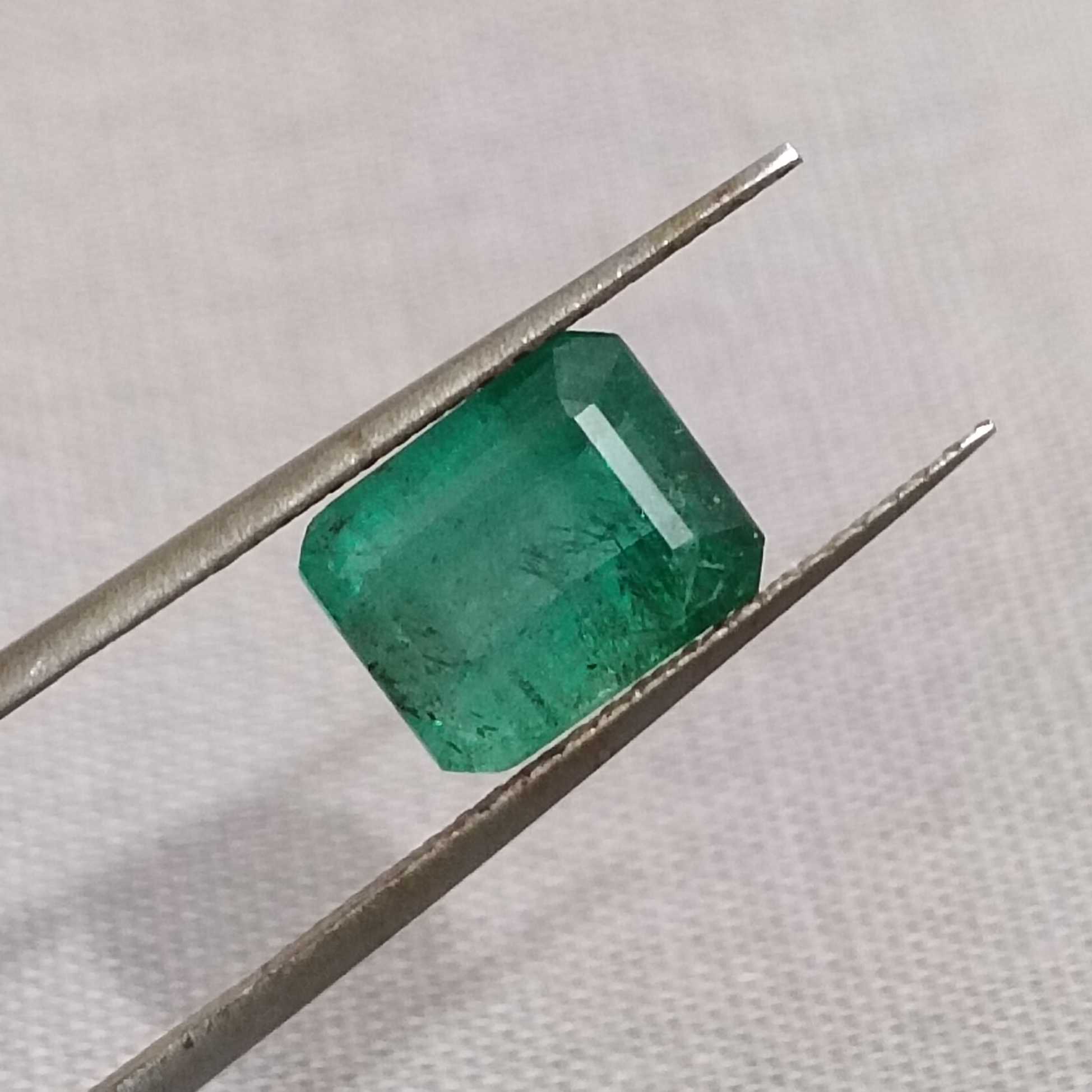 2.42 GSI certified deep green octagon cut Zambian emerald gem/