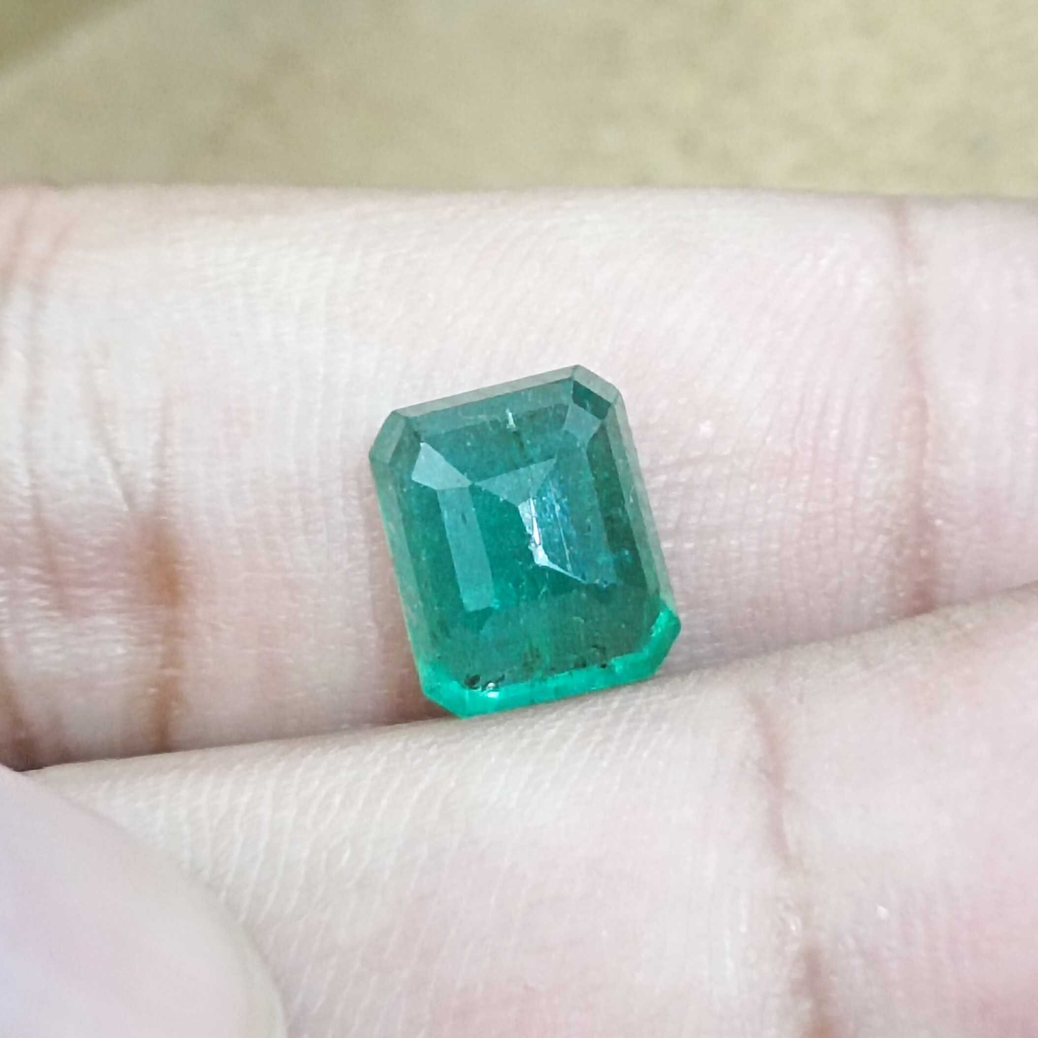 3.21ct GSI (USA) deep green Zambian octagon shape natural emerald gem