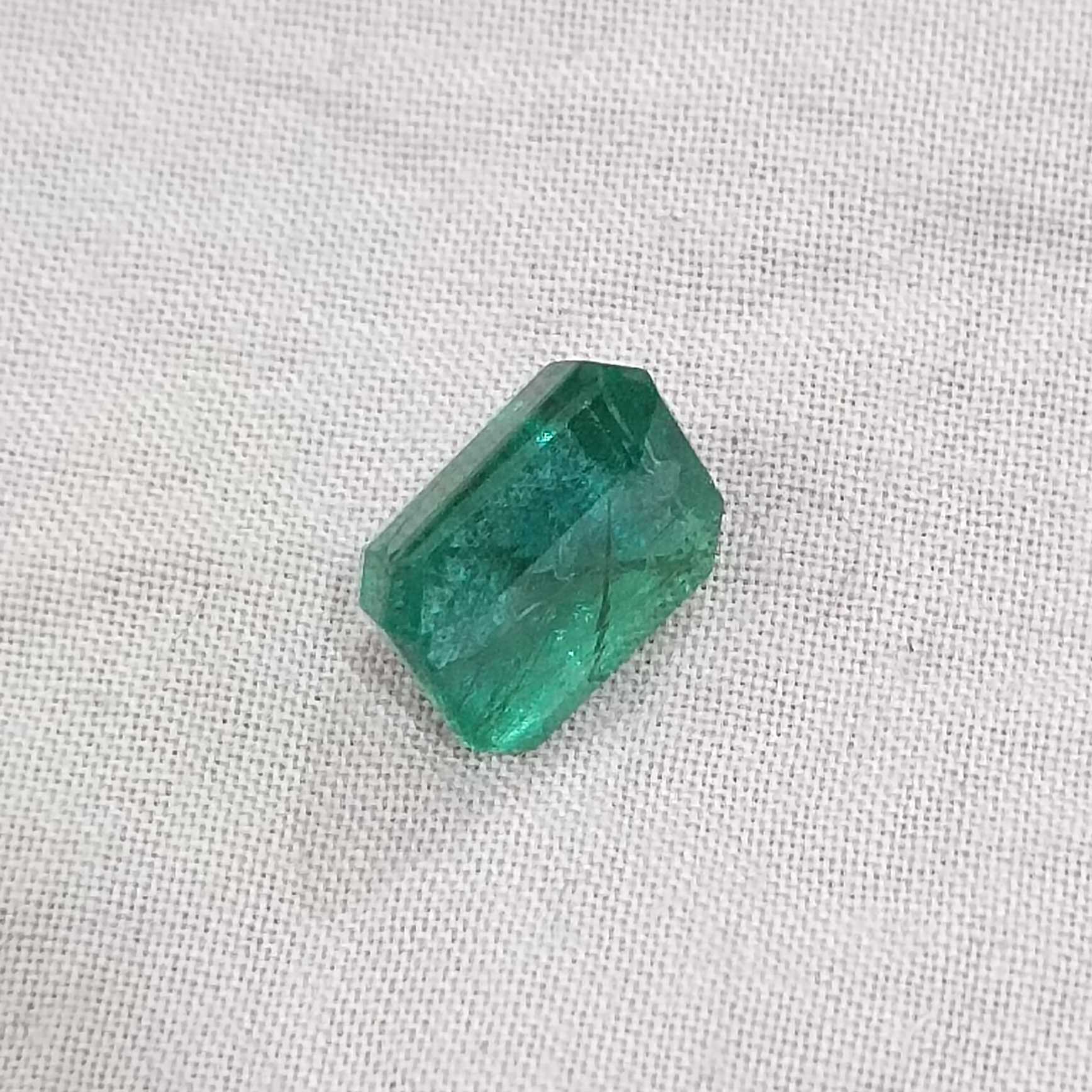 2.69ct GSI certified fine deep medium green octagon shape loose emerald stone