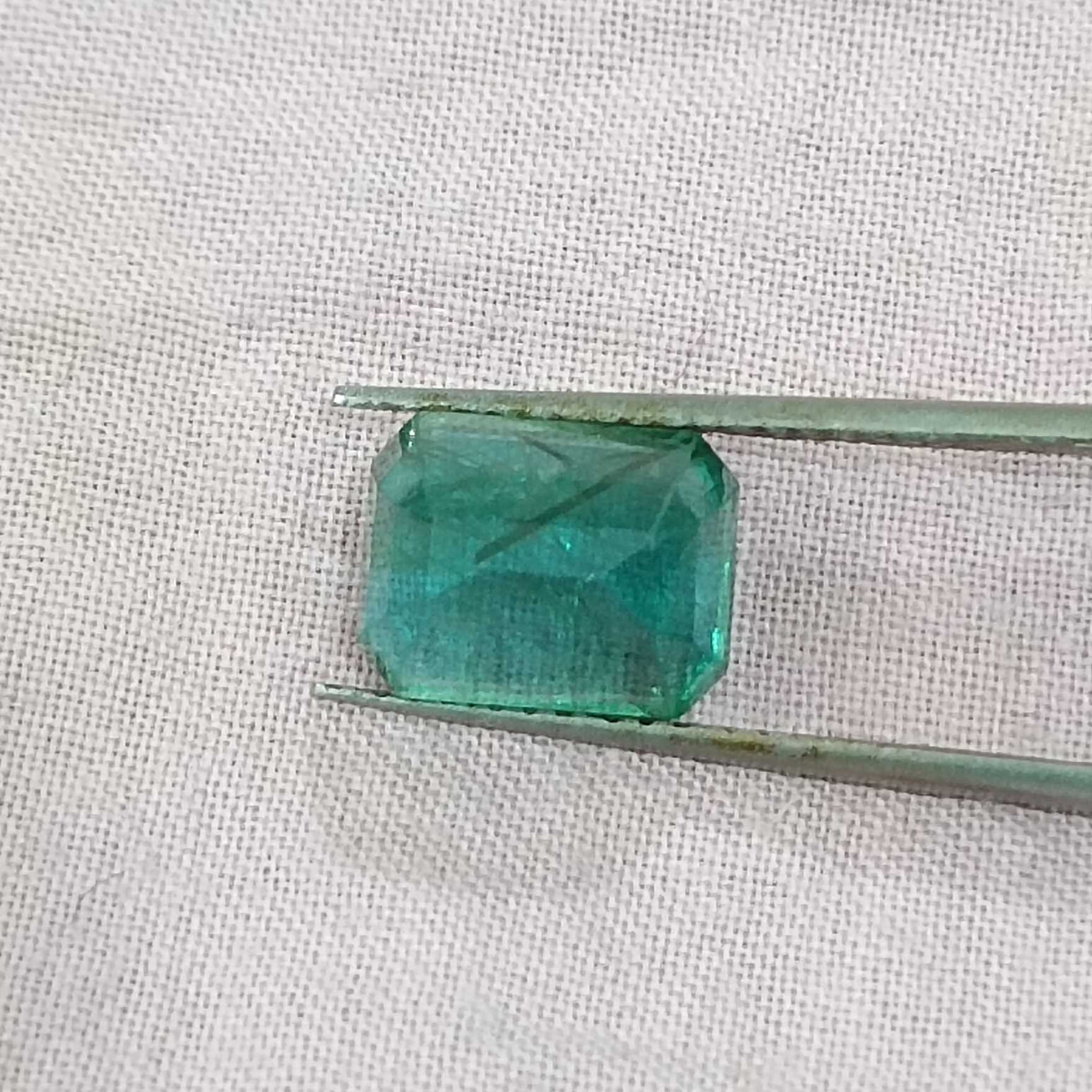 2.69ct GSI certified fine deep medium green octagon shape loose emerald stone