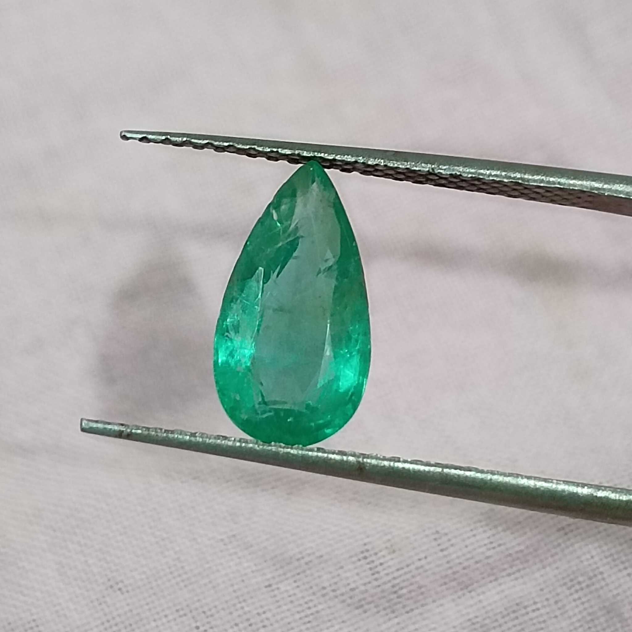 1.41ct medium mint green color pear shape emerald gemstone 