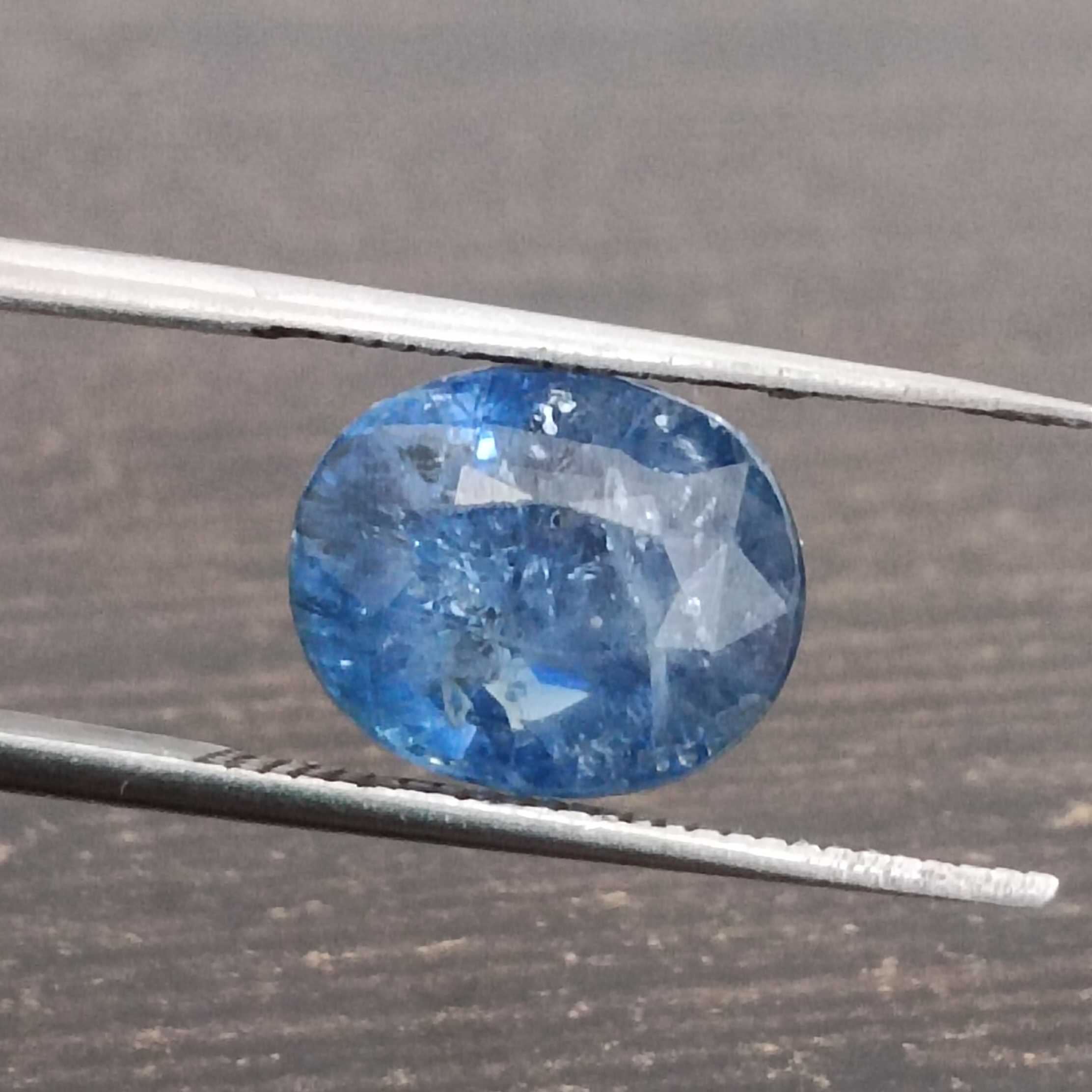 4.25ct IGI natural medium deep Ceylon blue sapphire oval cut gem H/