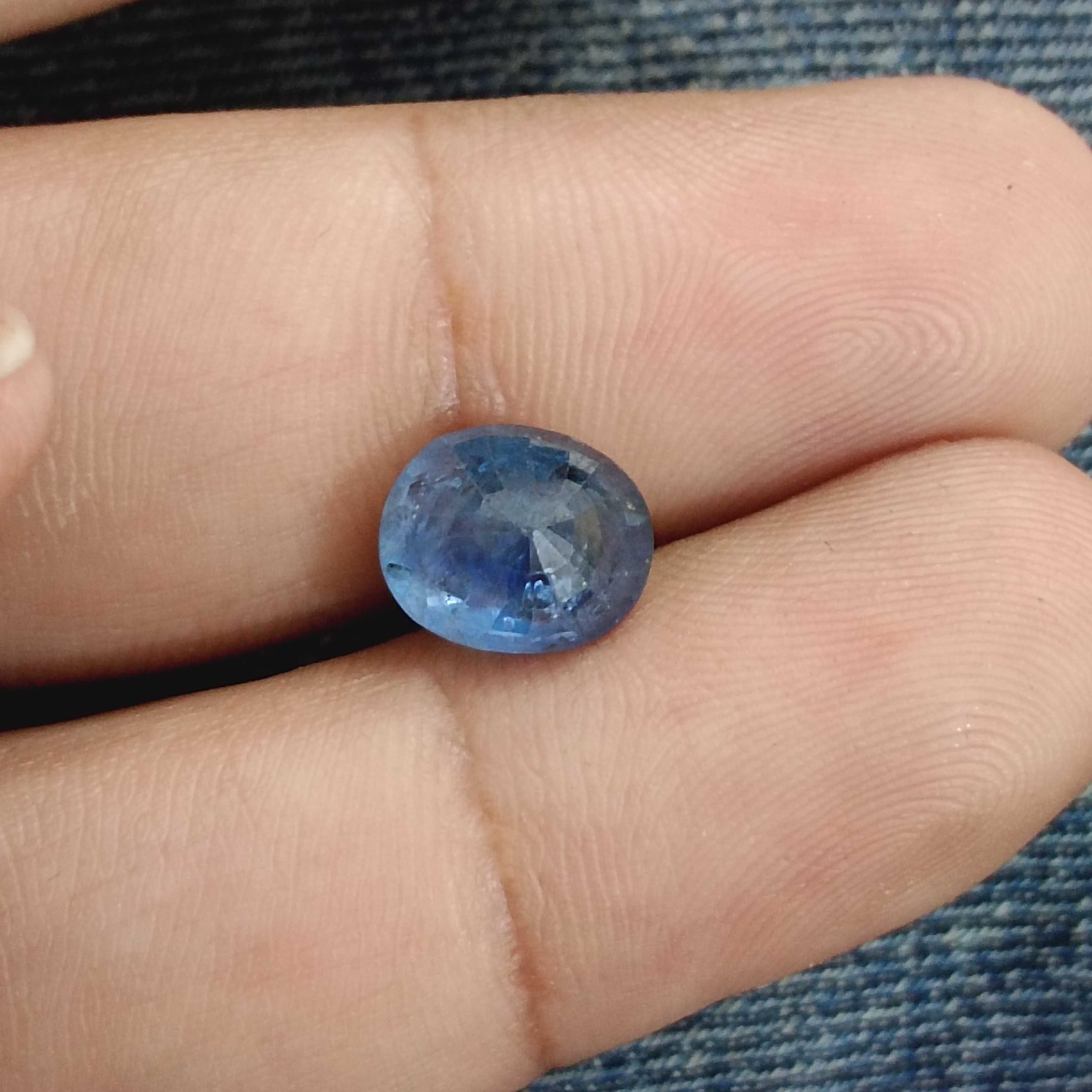 4.25ct IGI natural medium deep Ceylon blue sapphire oval cut gem H