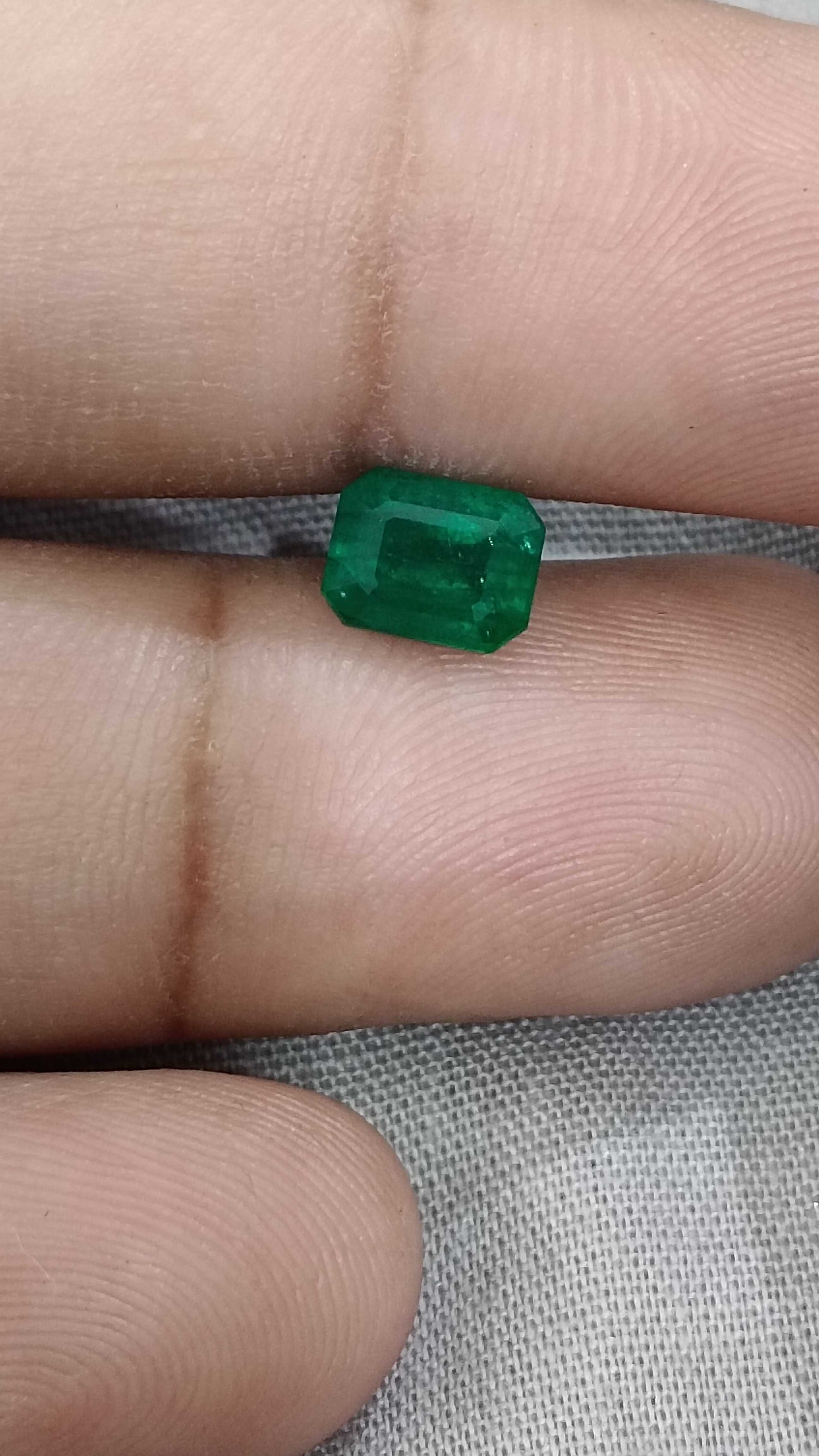 1.37ct certified deep pure velvet green octagon cut loose Zambian emerald 