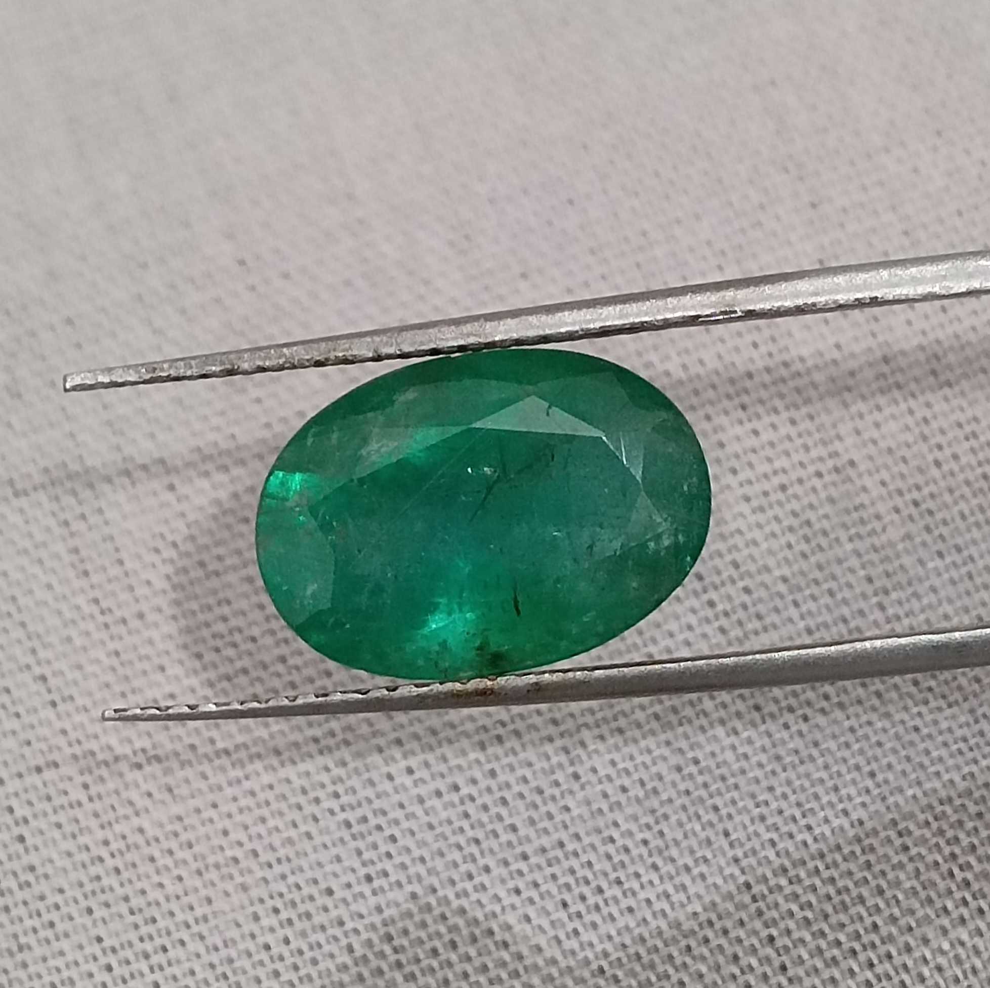 4.23ct certified pure deep natural green oval cut emerald gemstone/