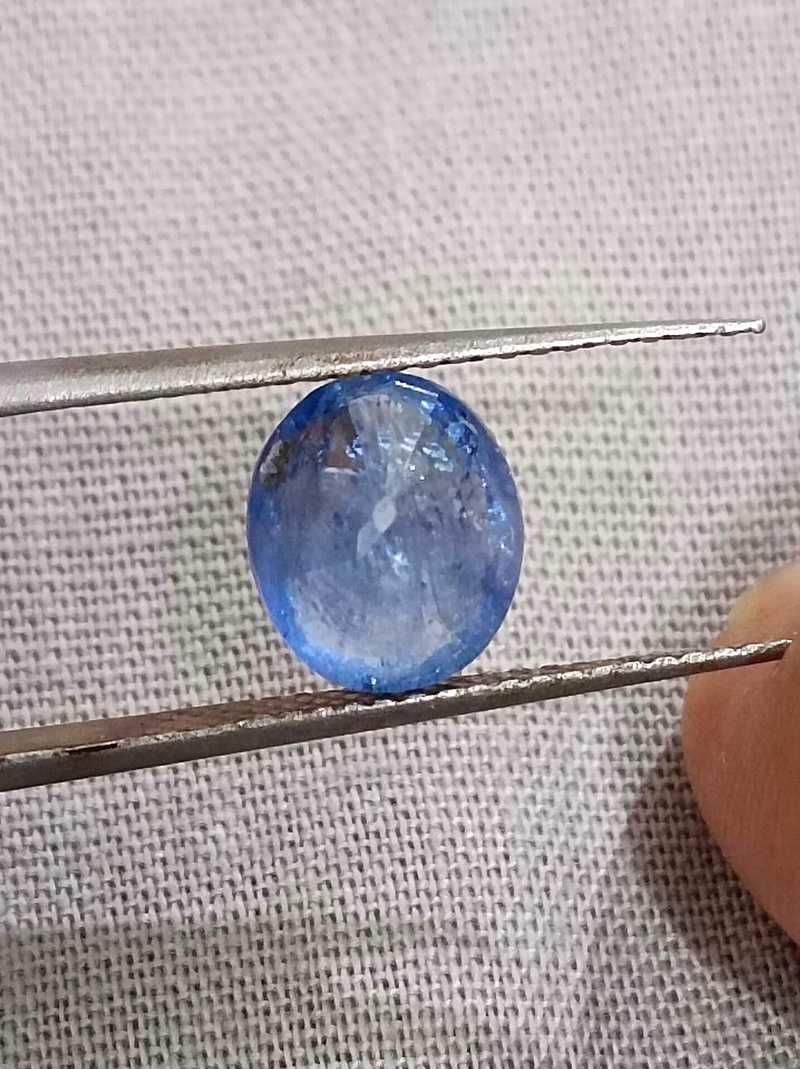 2.23ct certified oval cut Ceylon oval cut bright medium blue sapphire gemstone H