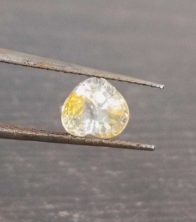 1.17ct certified heart mix shape Ceylon unheated bright medium yellow sapphire gem