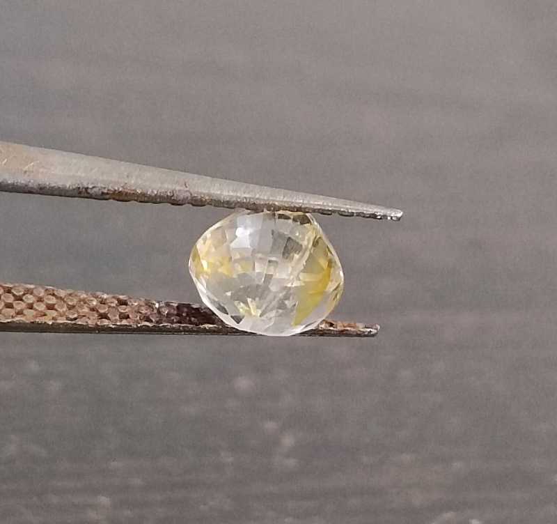 1.17ct certified heart mix shape Ceylon unheated bright medium yellow sapphire gem