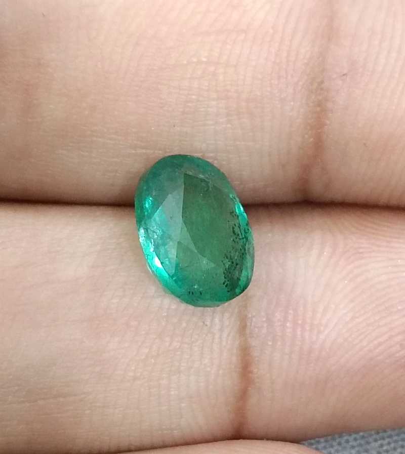 2.99cts GSI certified medium deep green oval shape emerald stone