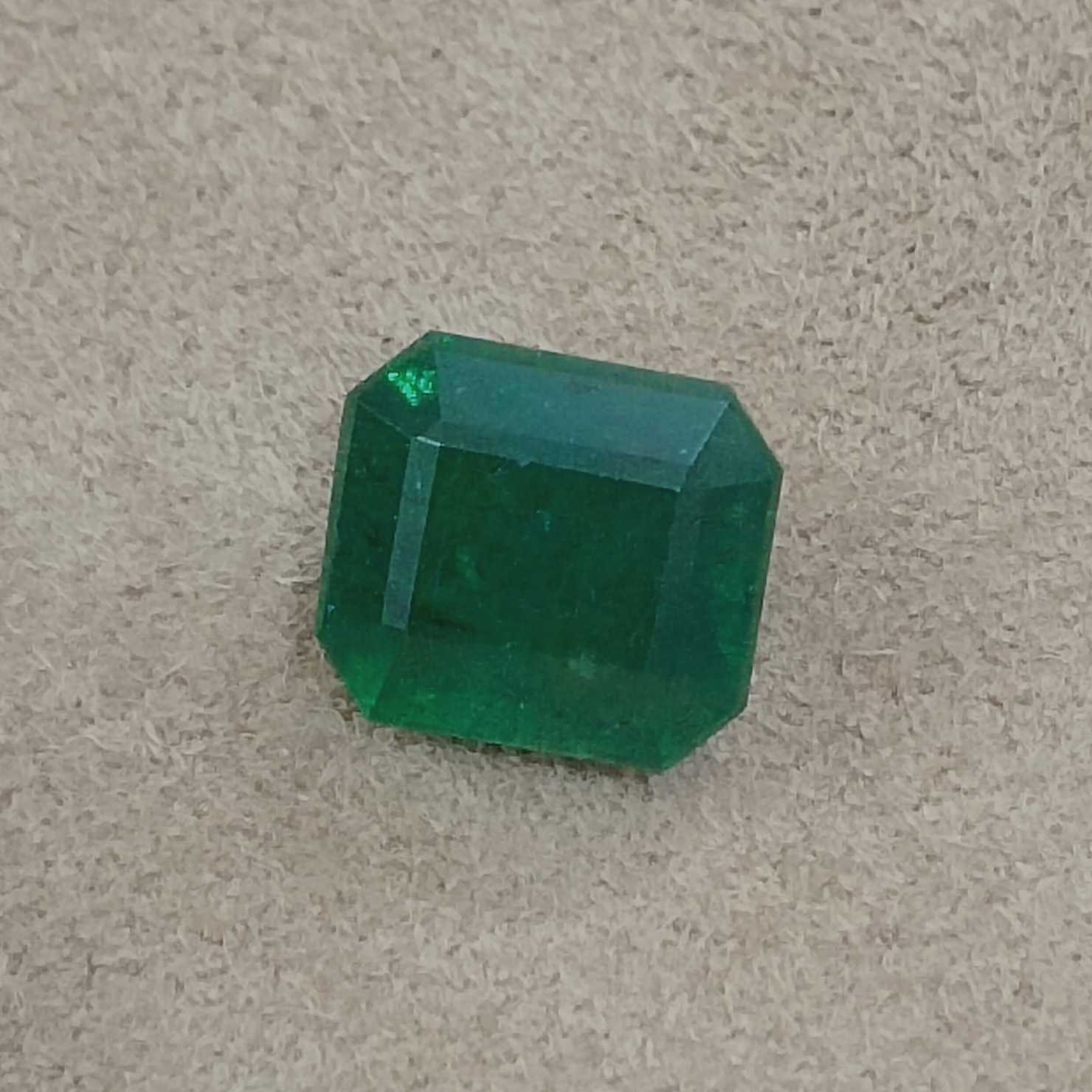 3.87ct GSI certified velvet spring green loose octagon emerald stone 8*9