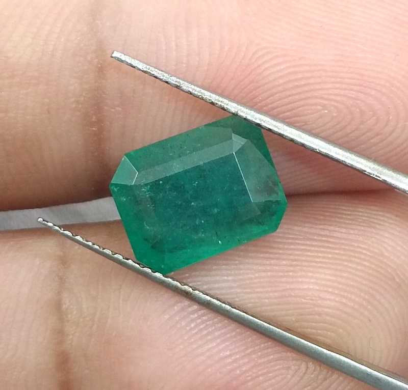 4.44ct certified medium green big size emerald cut emerald gem/