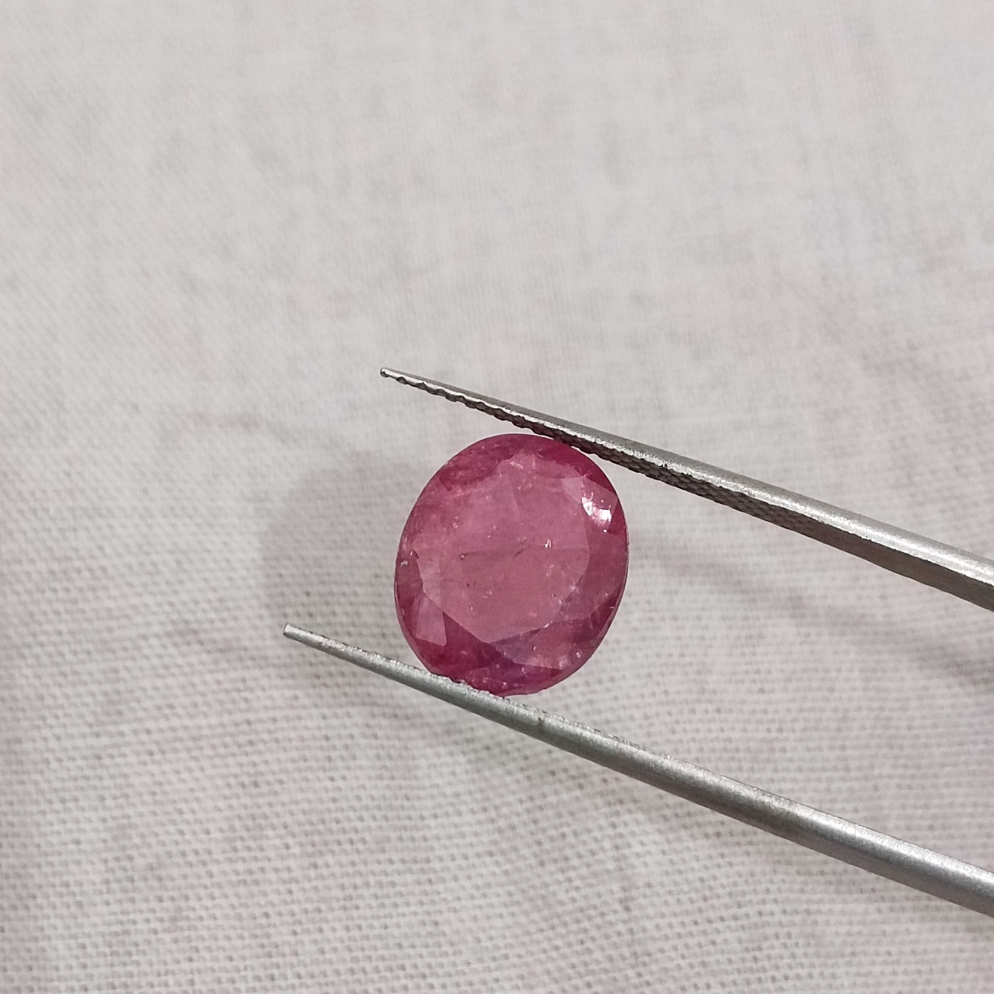 4.92ct GSI certified unheated oval cut Mozambique ruby gemstone 
