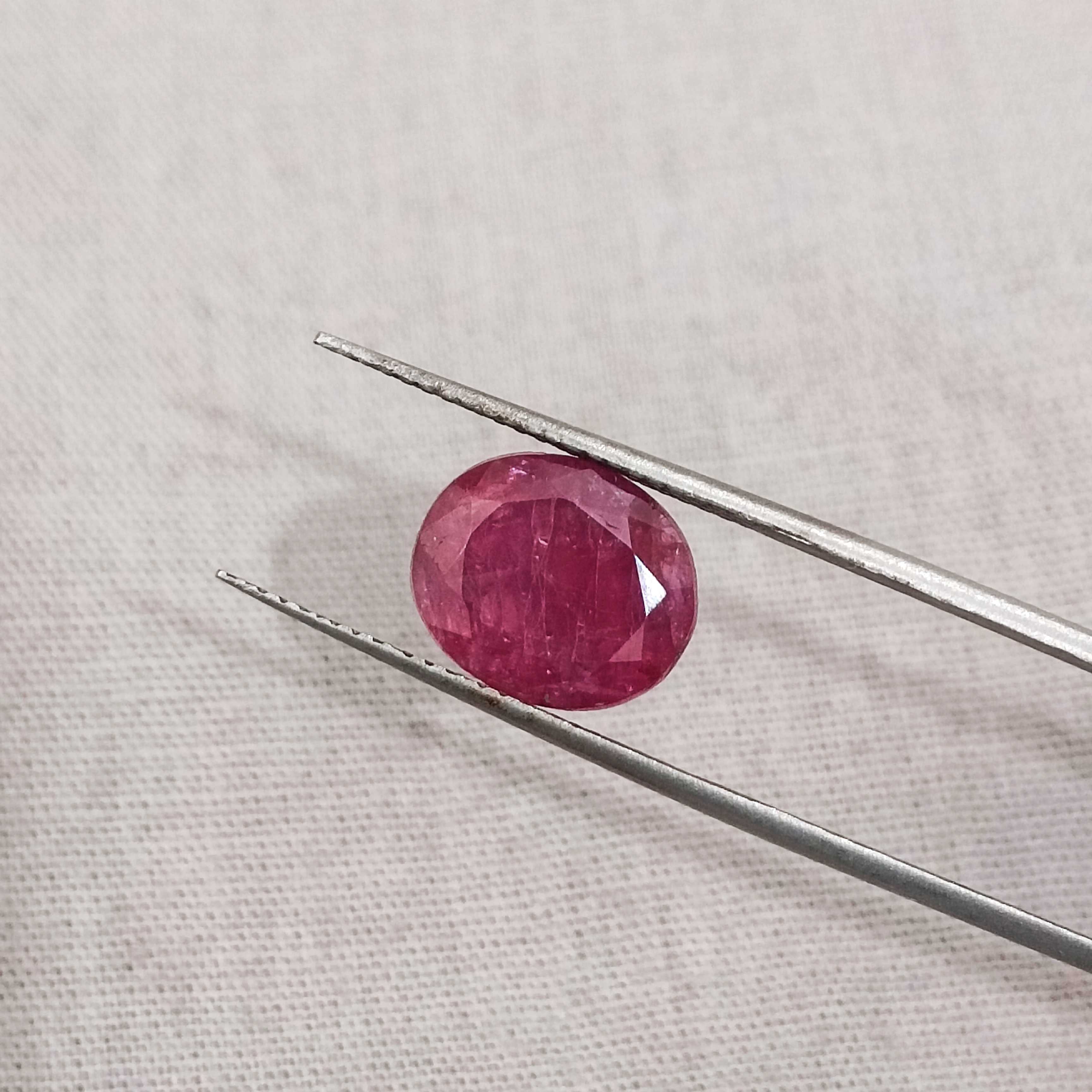 4.92ct GSI certified unheated oval cut Mozambique ruby gemstone 