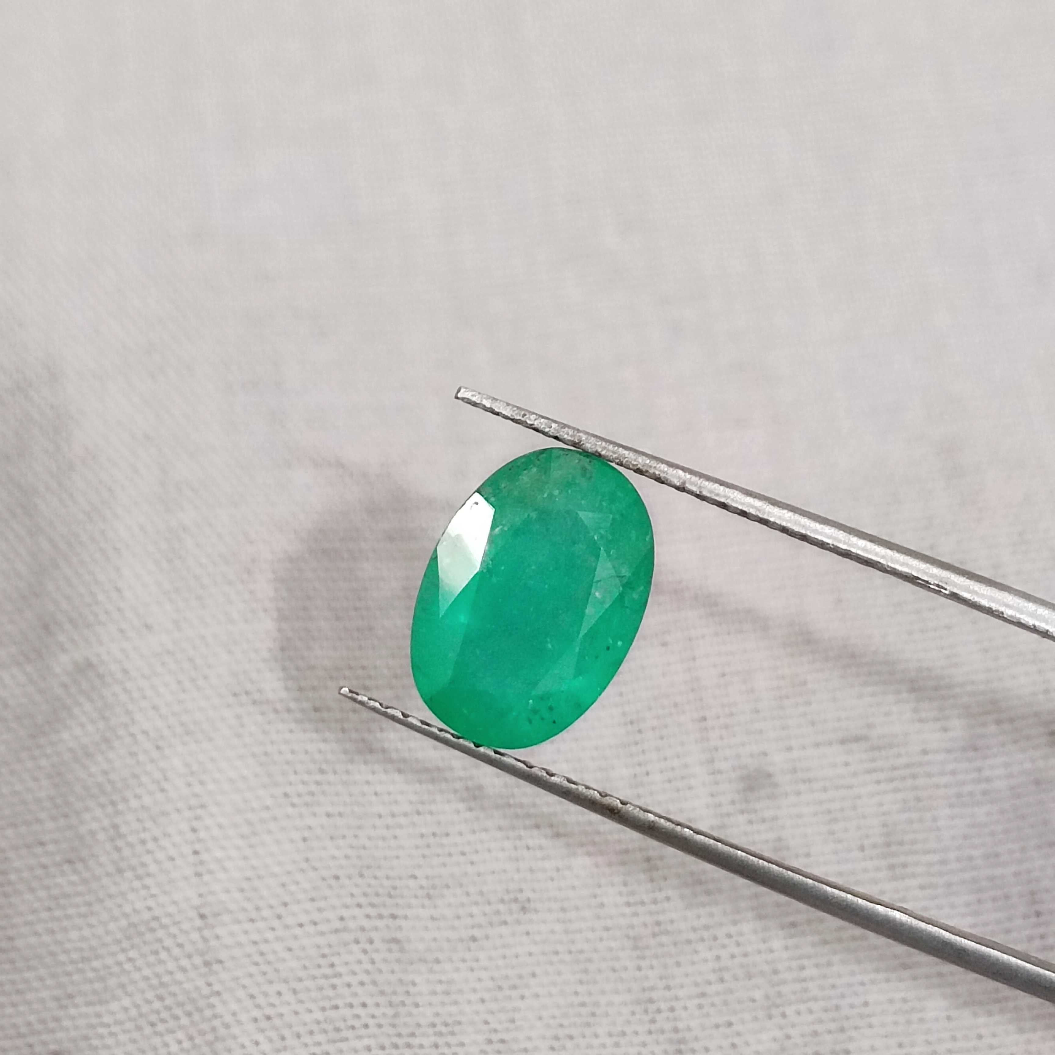 2.48ct GSI certified medium grass green oval cut  Pakistan origin emerald stone