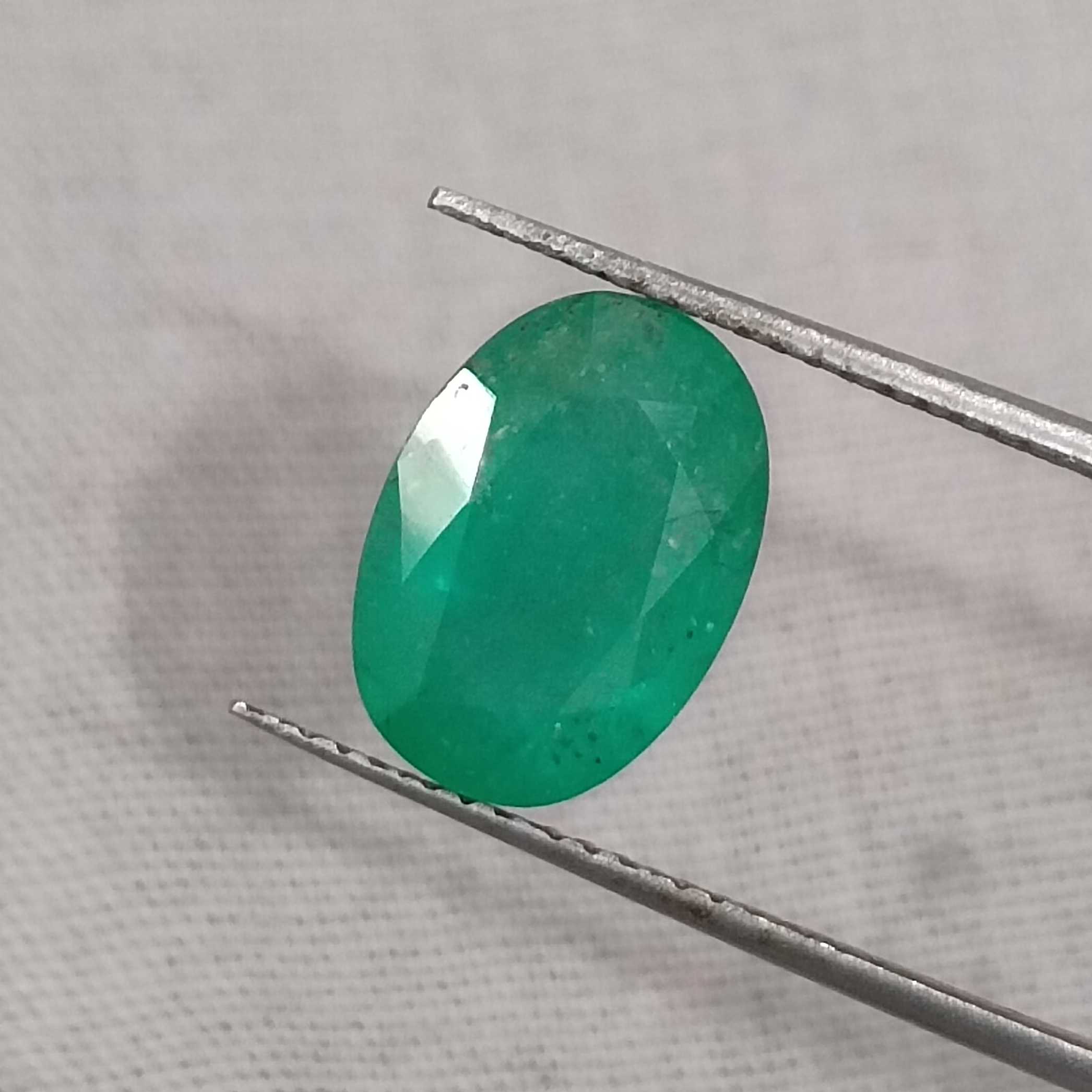 2.48ct GSI certified medium grass green oval cut  Pakistan origin emerald stone/