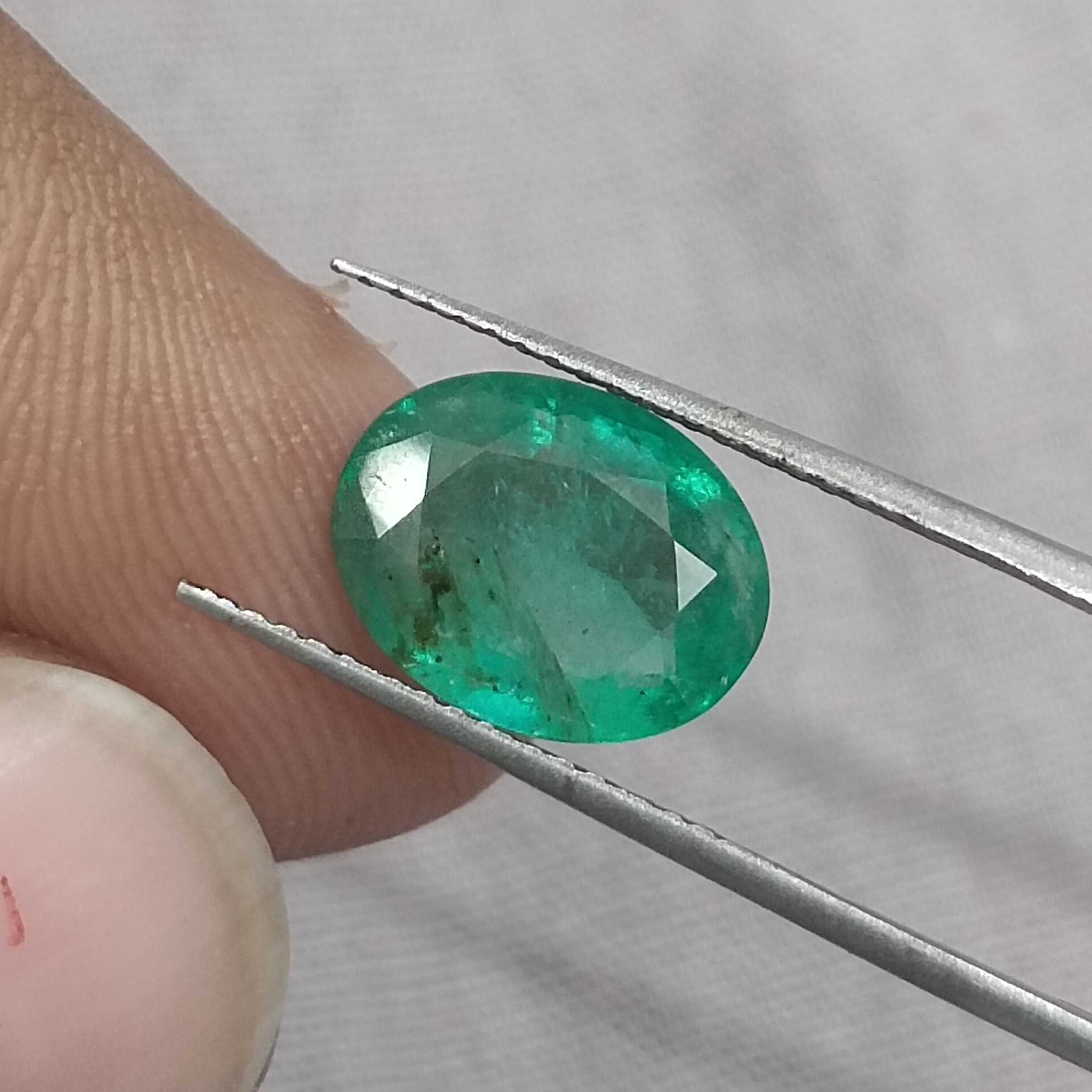 2.72ct GSI certified mint leaf green loose oval cut emerald gemstone /