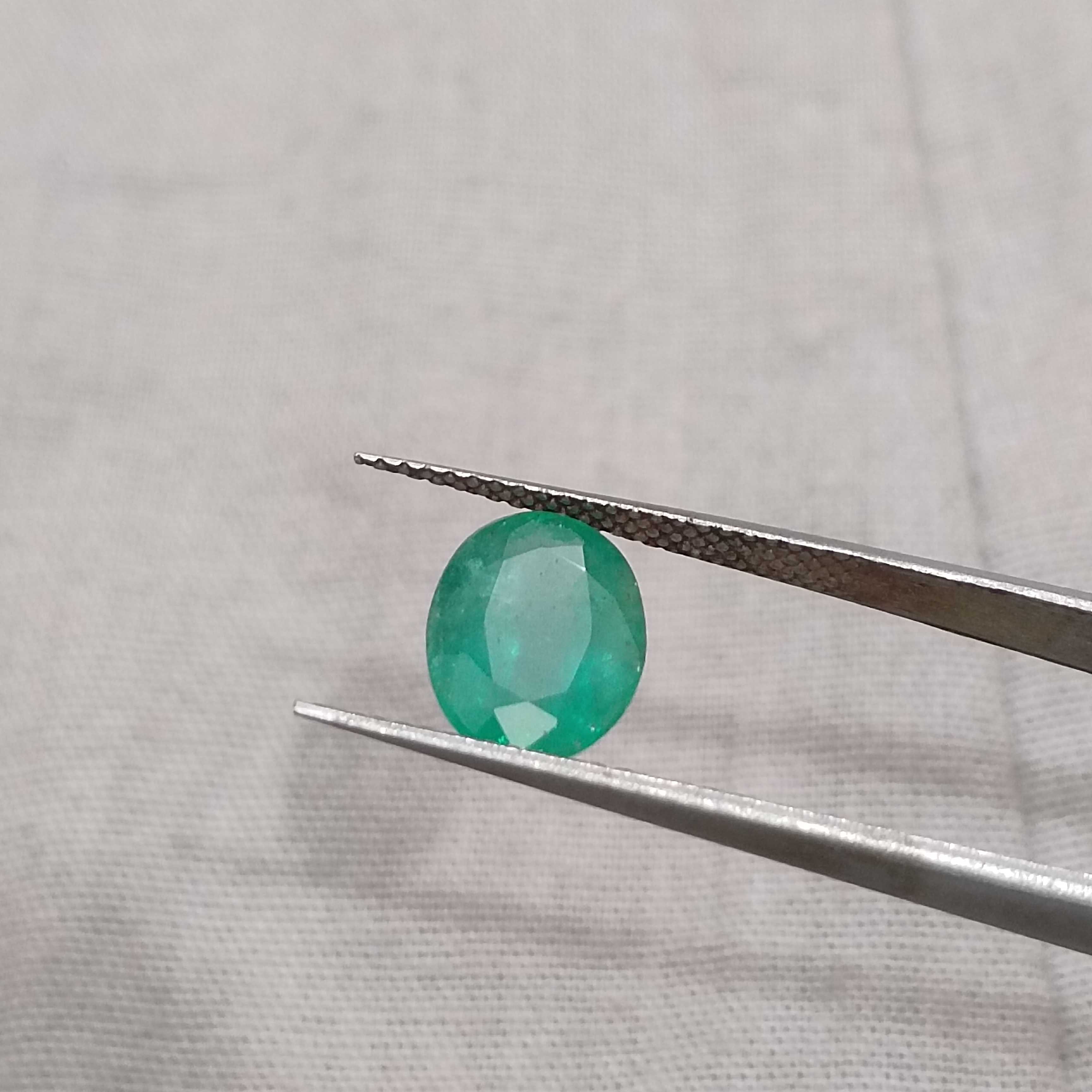 2.04ct GSI certified medium light green oval cut emerald gemstone 