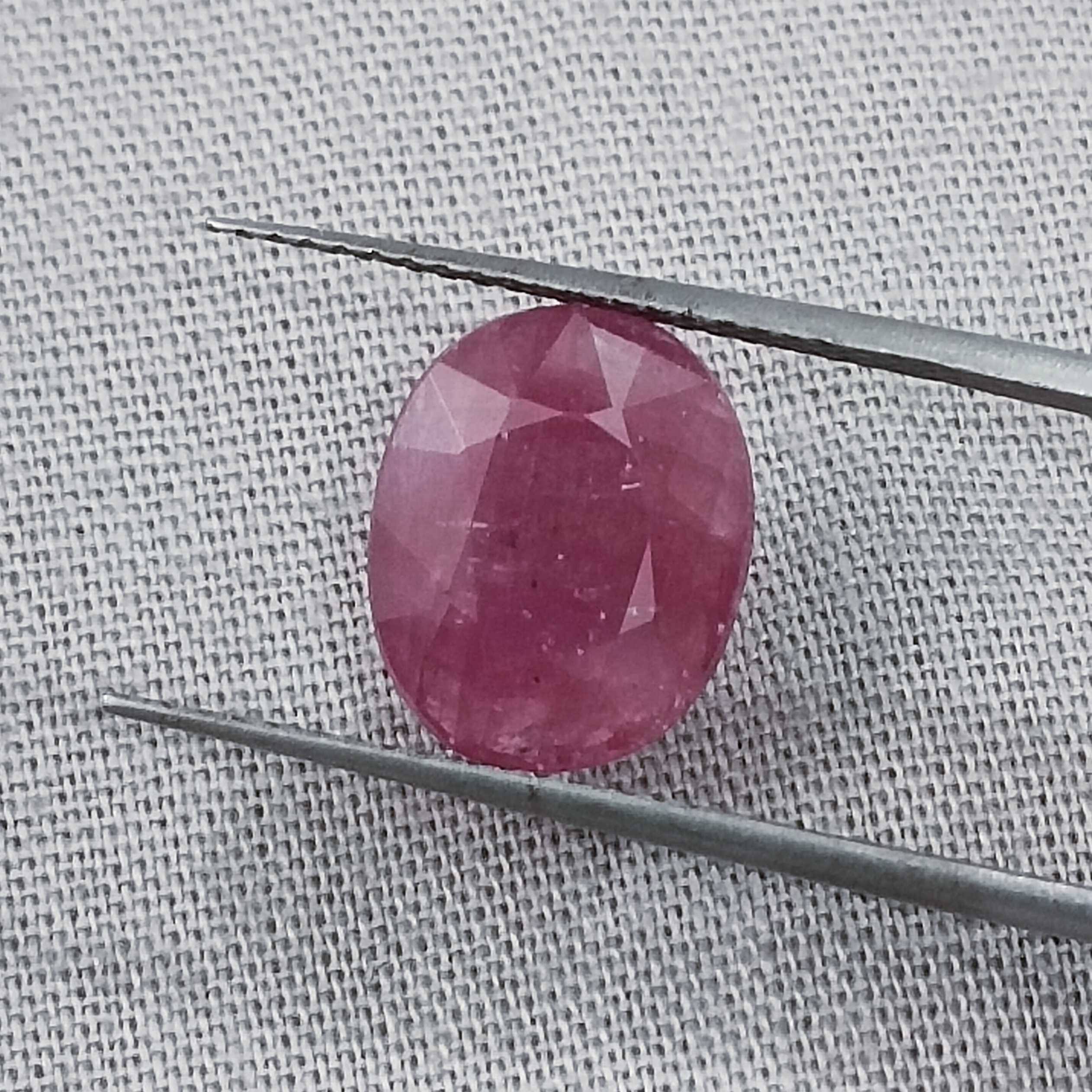 3.42ct GSI certificate unheated purplish red oval cut African ruby gemstone /