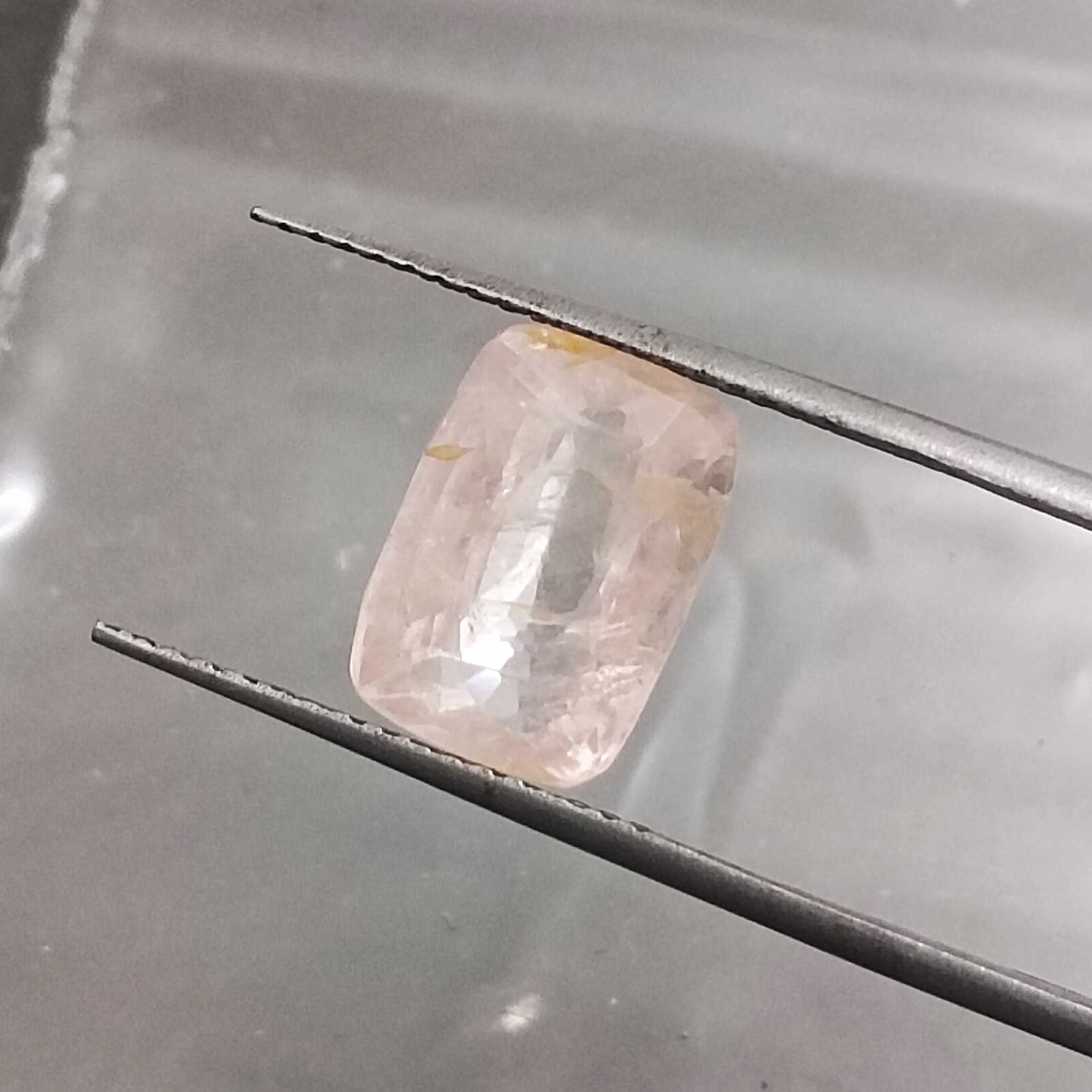 3.65cts IGI certified natural untreated unheated orangy pink Ceylon padparadscha sapphire gem/