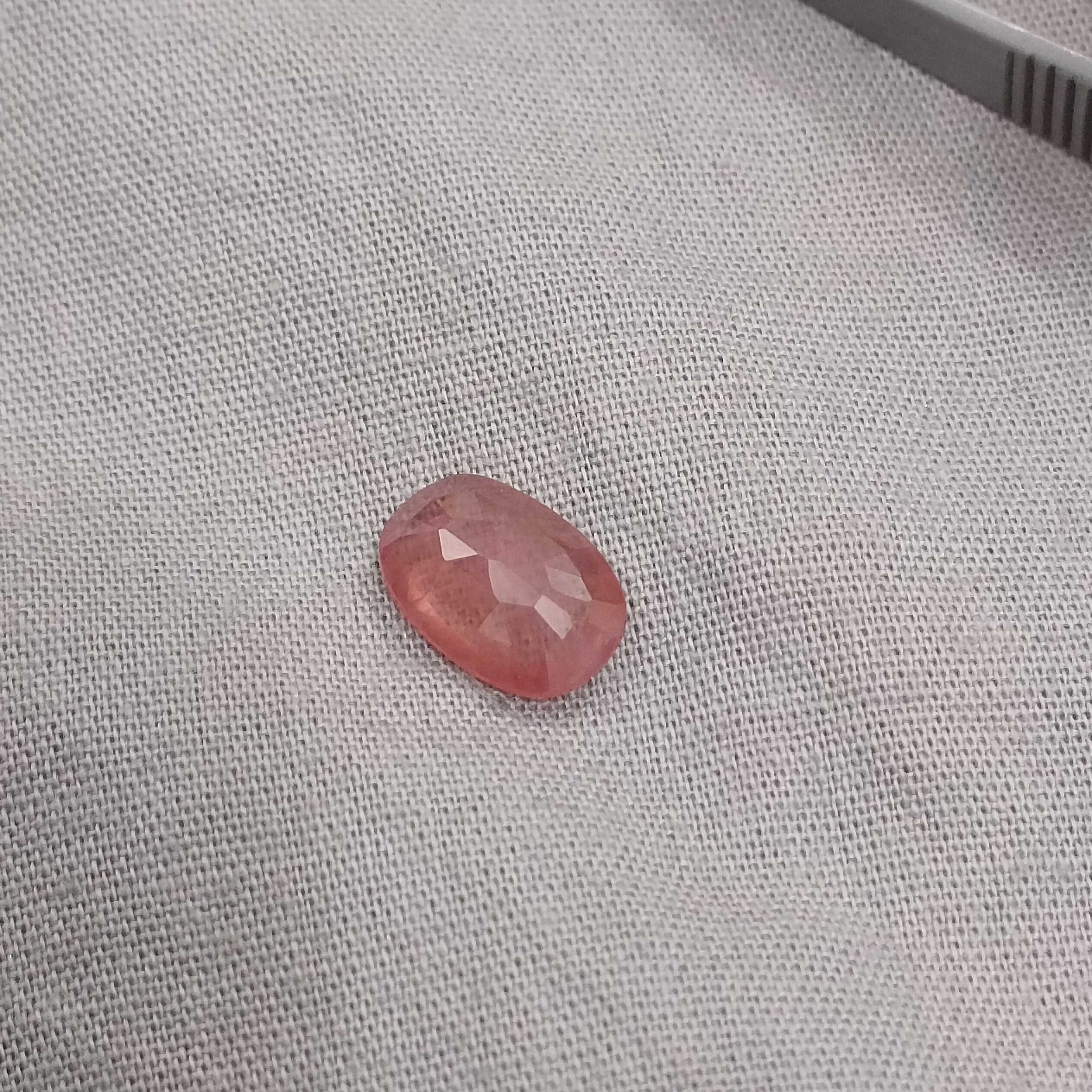 3.29cts IGI certified vivid orangy pink oval cut Ceylon padparadscha sapphire H