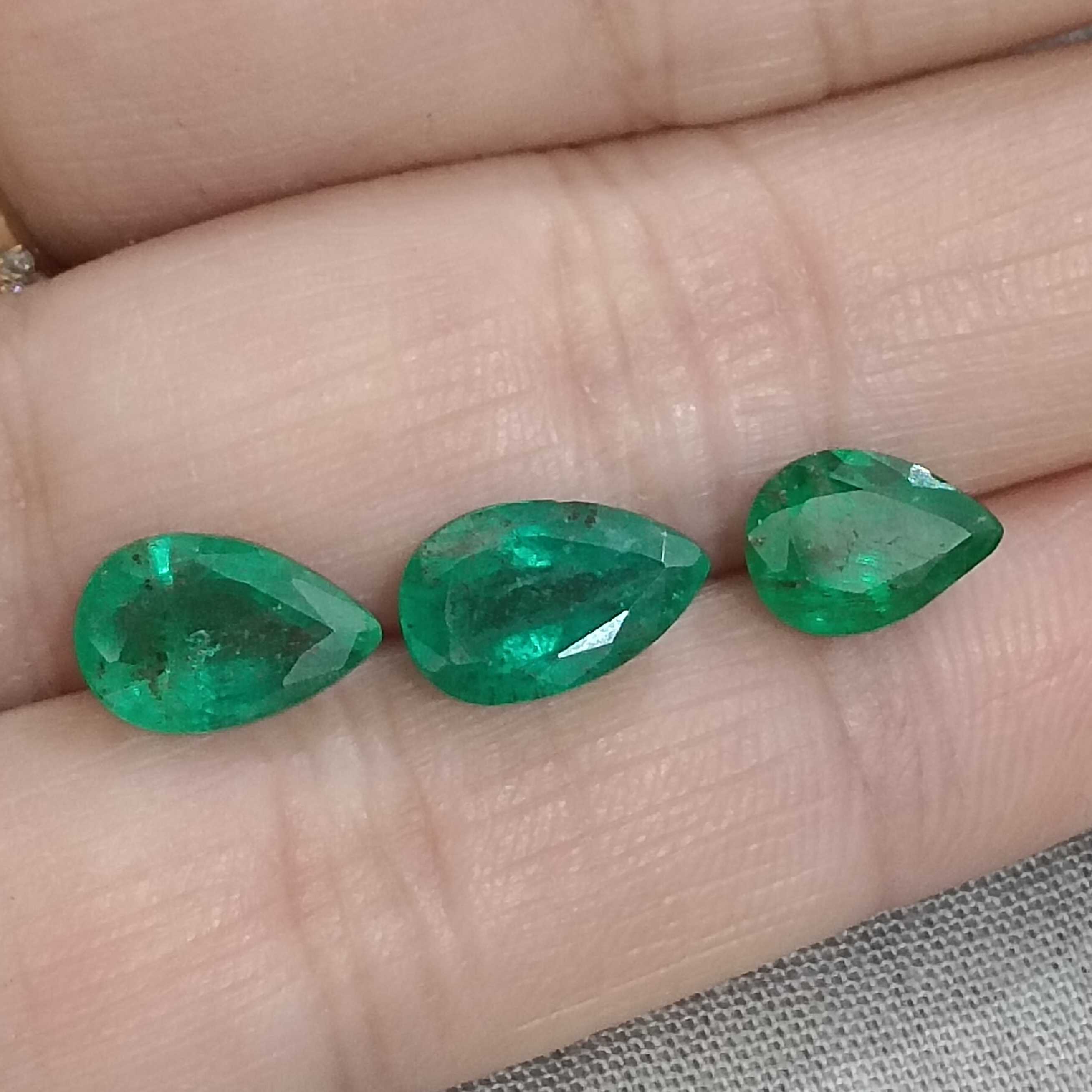 4.54cts 3pcs deep green pear shape Zambian emerald gemstones/