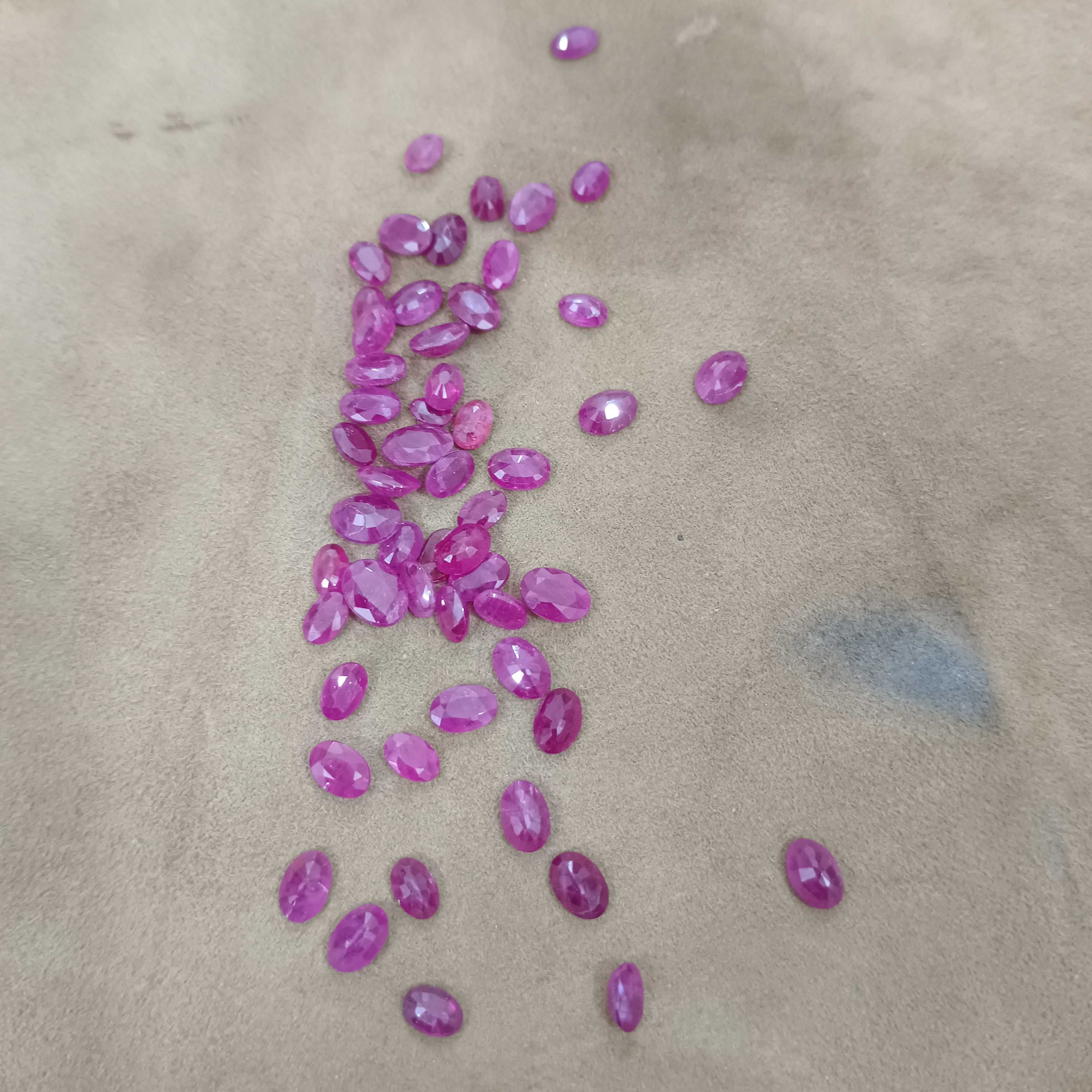 40.37ct red color oval cut unheated African ruby gemstone lot