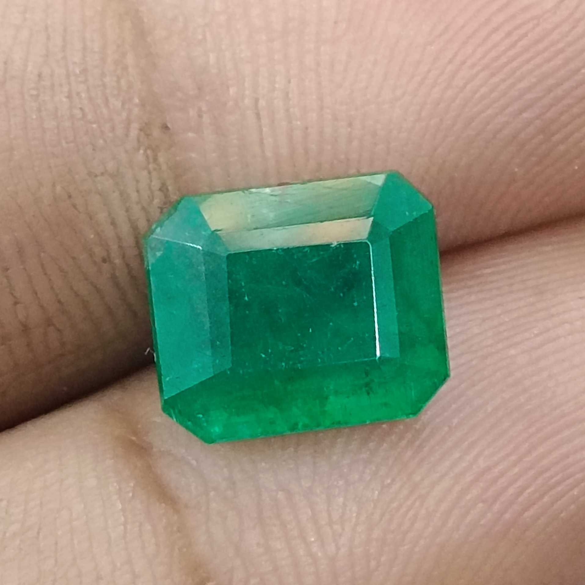 4.64cts certified pure medium green octagon cut emerald gem/