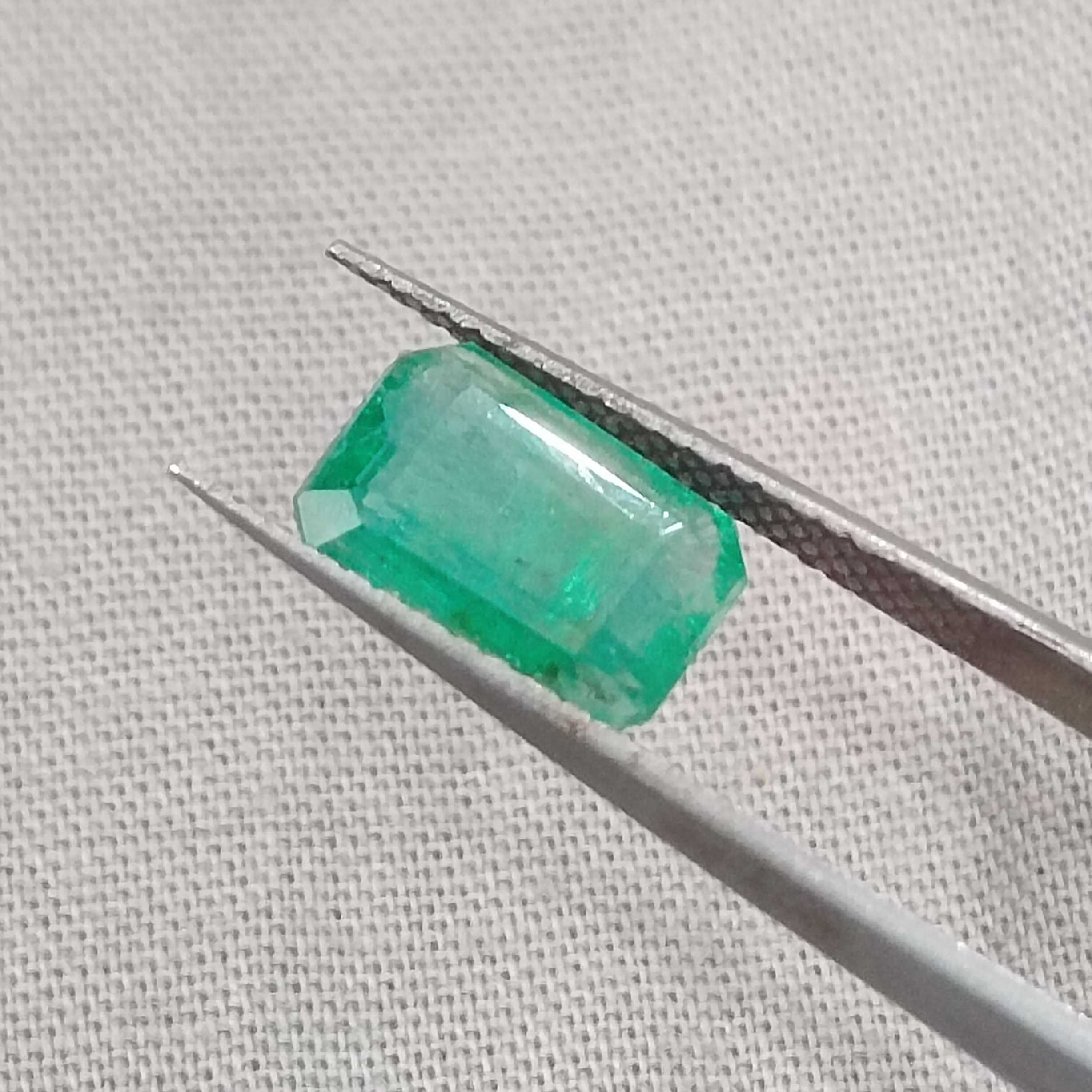 1.97cts spring green colour octagon cut emerald 