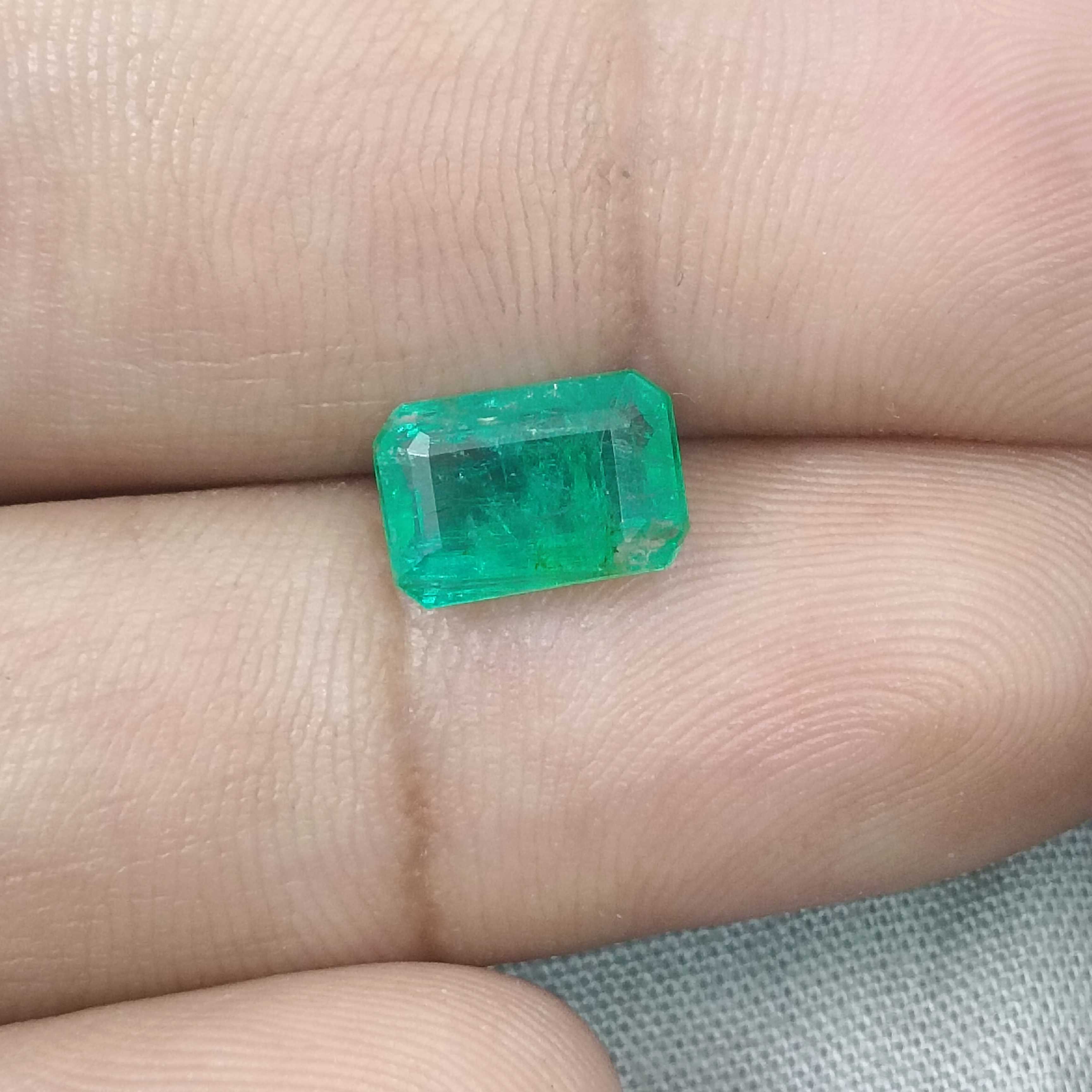 1.97cts spring green colour octagon cut emerald 