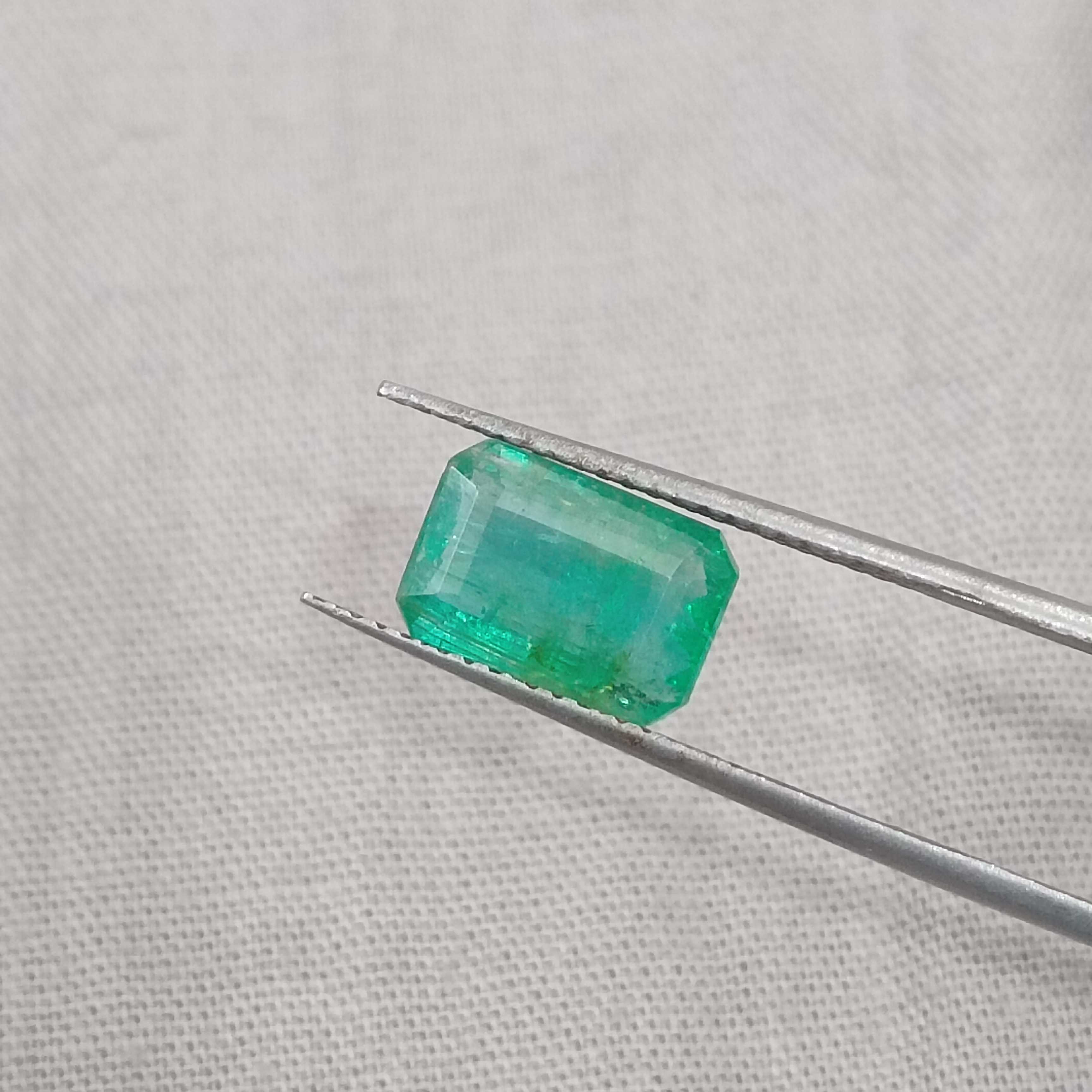 1.97cts spring green colour octagon cut emerald 