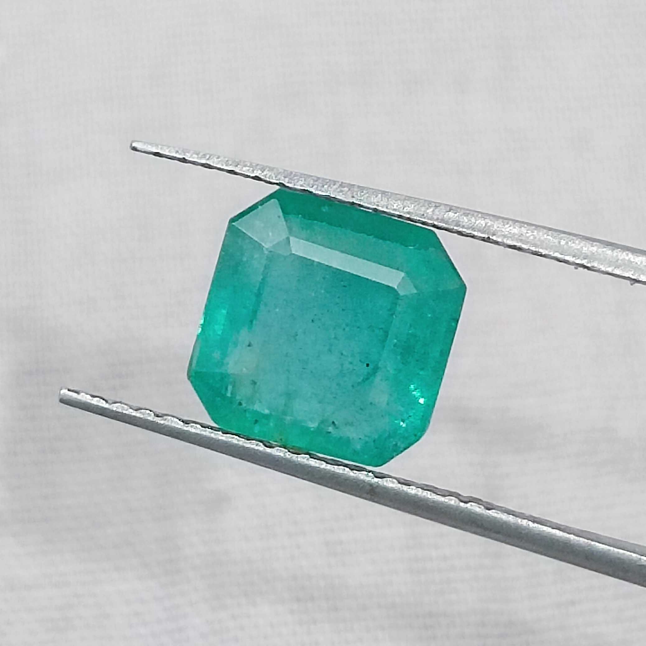 2.80cts light bluish green square octagon cut emerald /