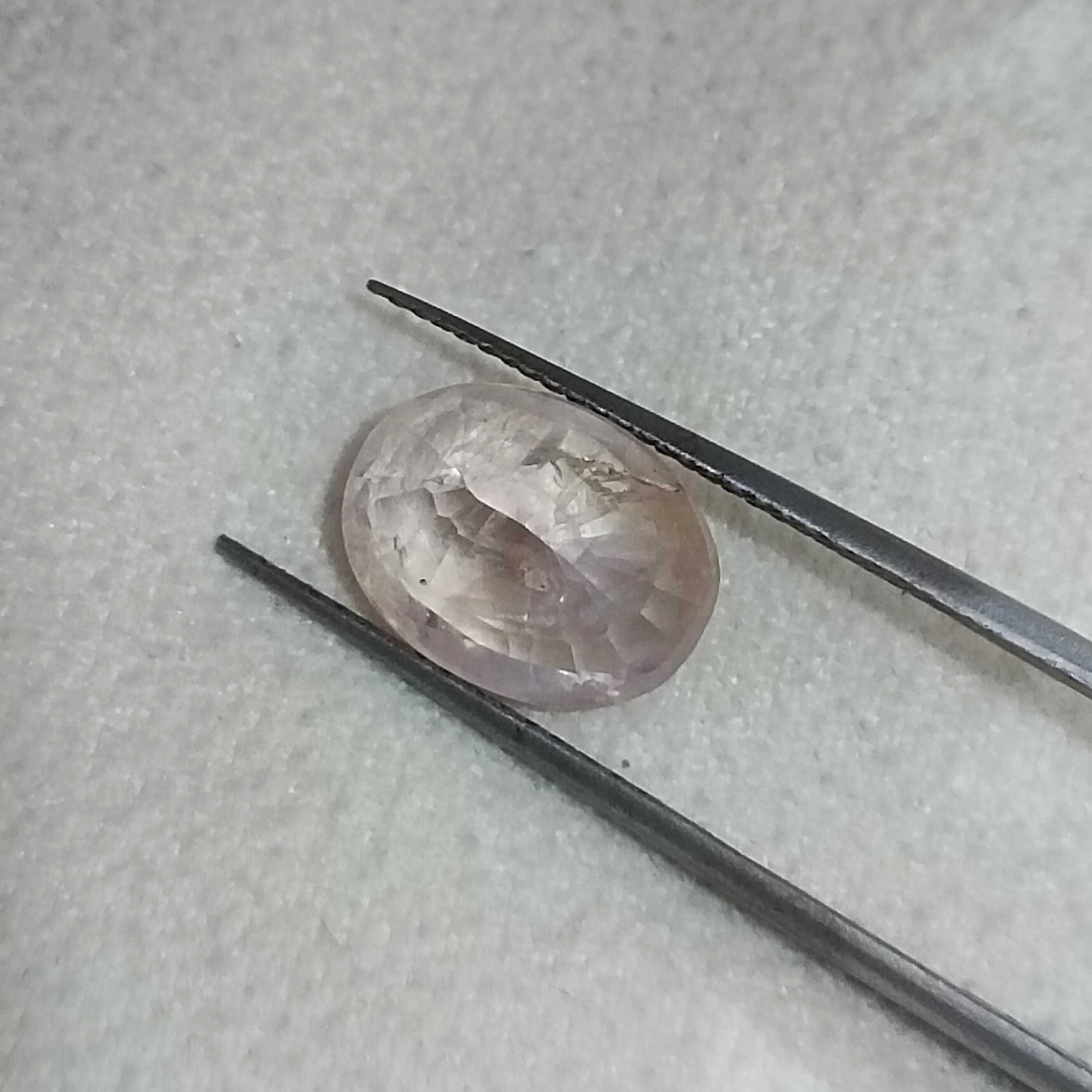 3.67cts IGI certified sunset oval cut unheated Ceylonese padparadscha sapphire gem