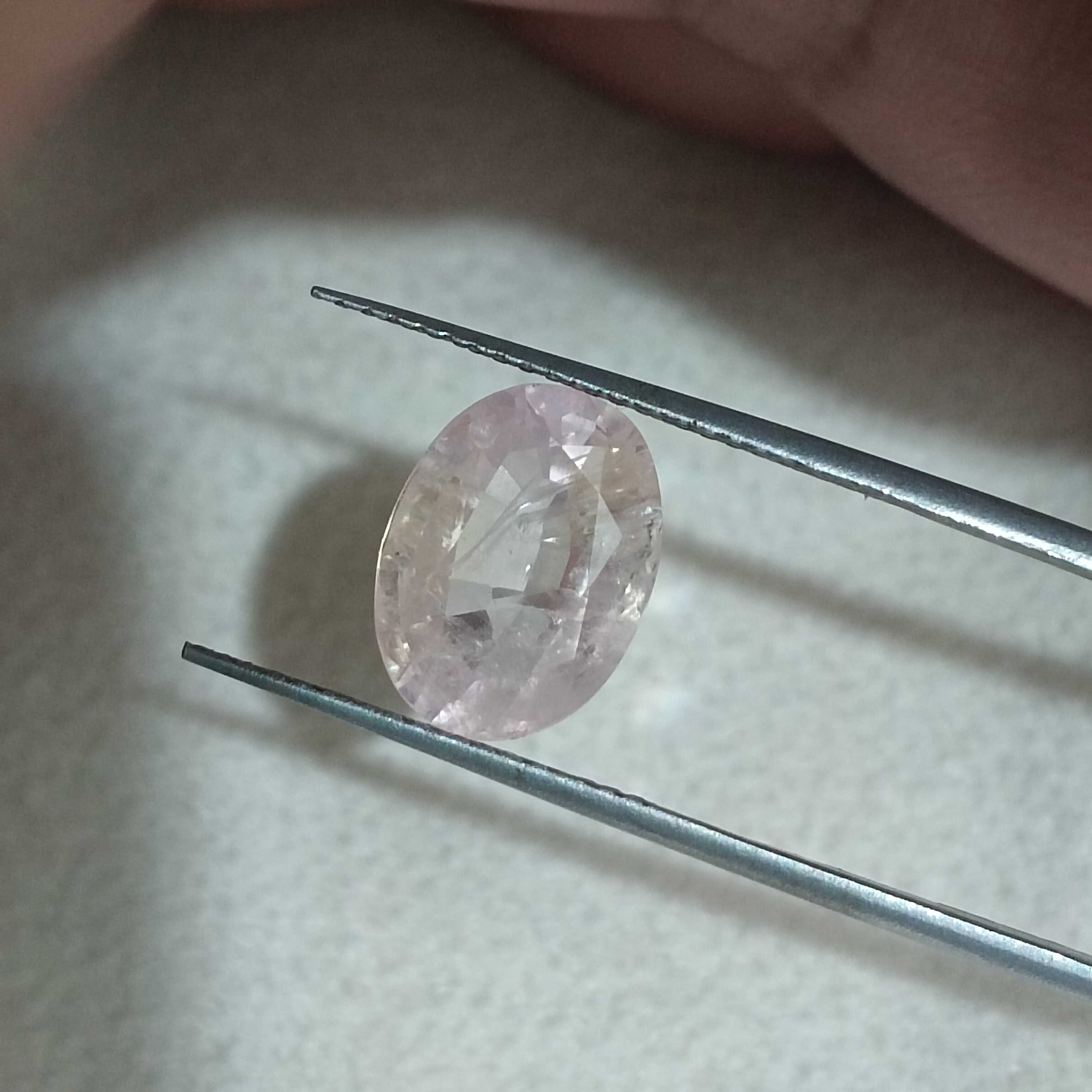 3.67cts IGI certified sunset oval cut unheated Ceylonese padparadscha sapphire gem