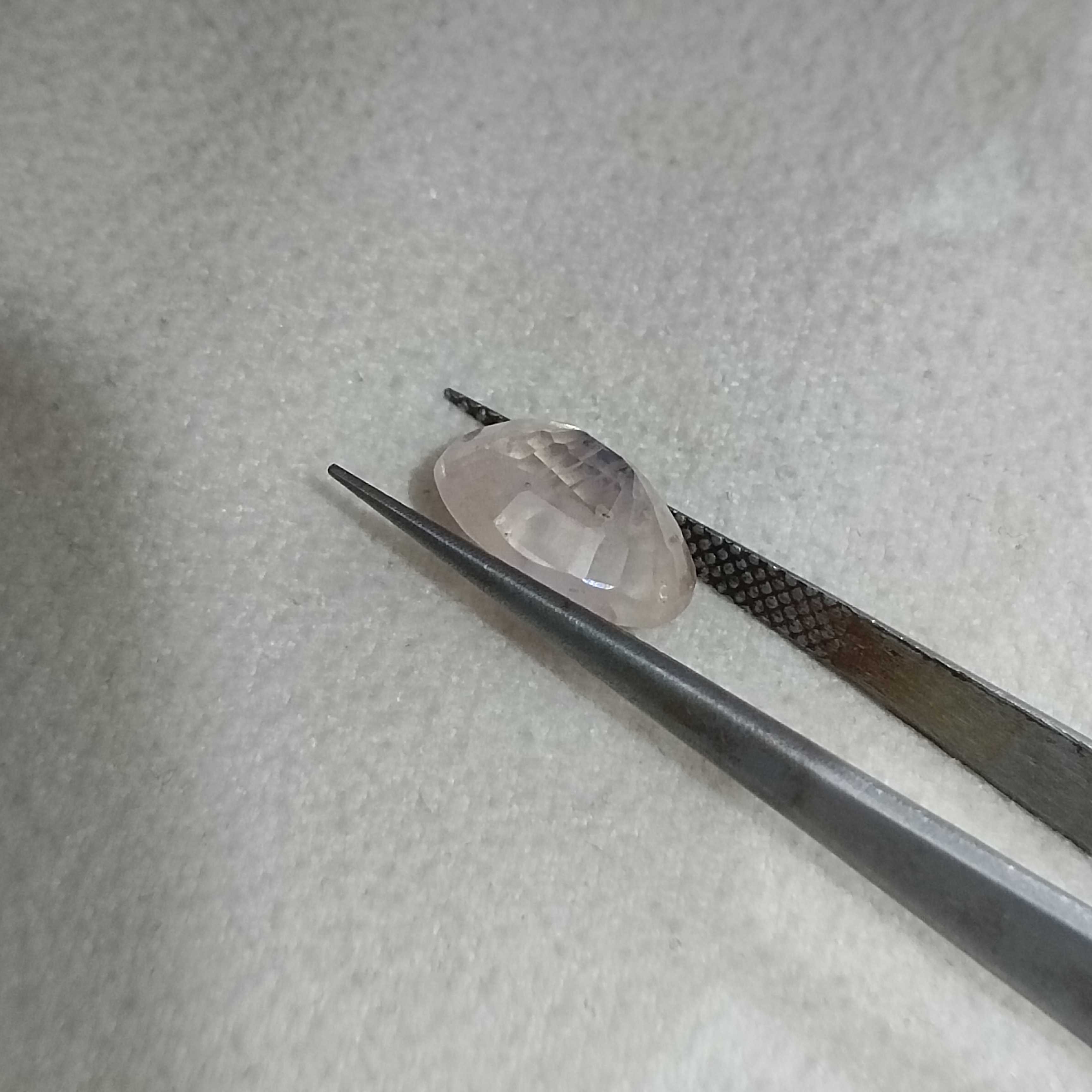 3.67cts IGI certified sunset oval cut unheated Ceylonese padparadscha sapphire gem
