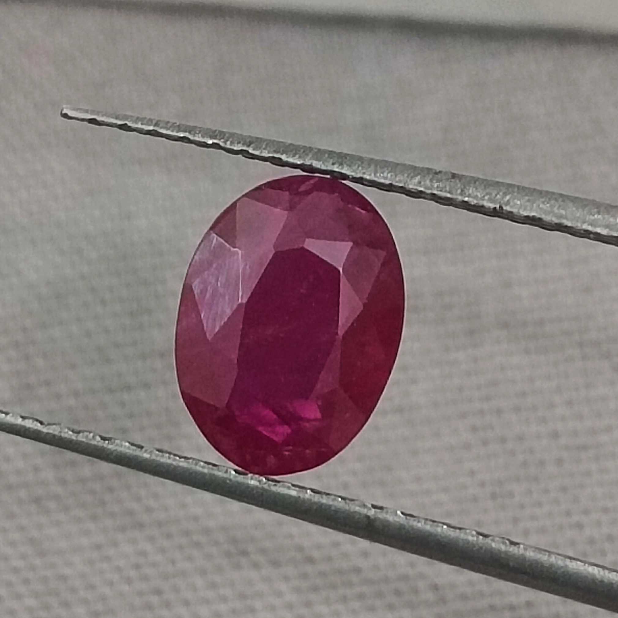 1.10cts GSI certified natural deep maroon red oval cut African ruby gem /
