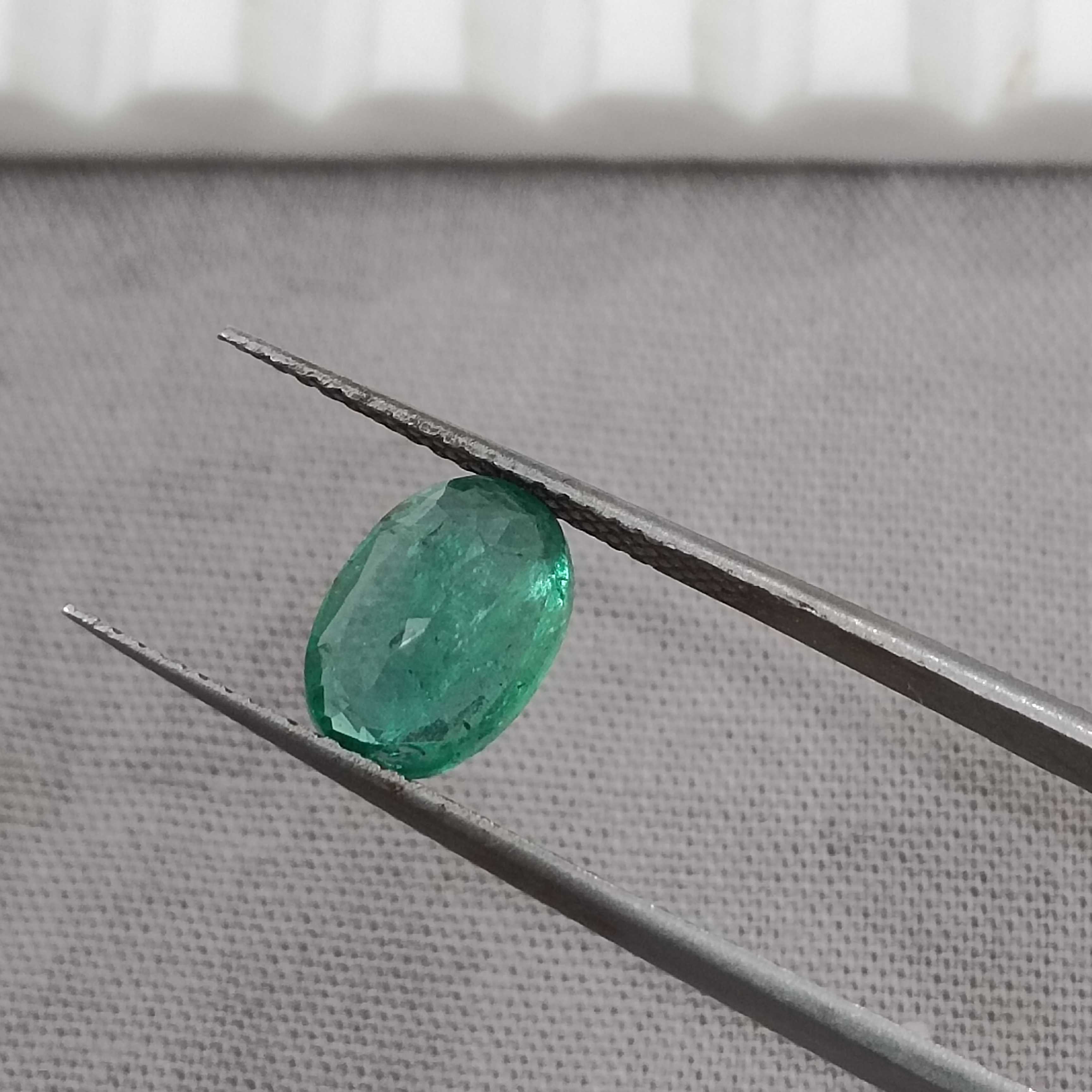 1.71cts GSI medium deep green oval shaped Zambian emerald gem