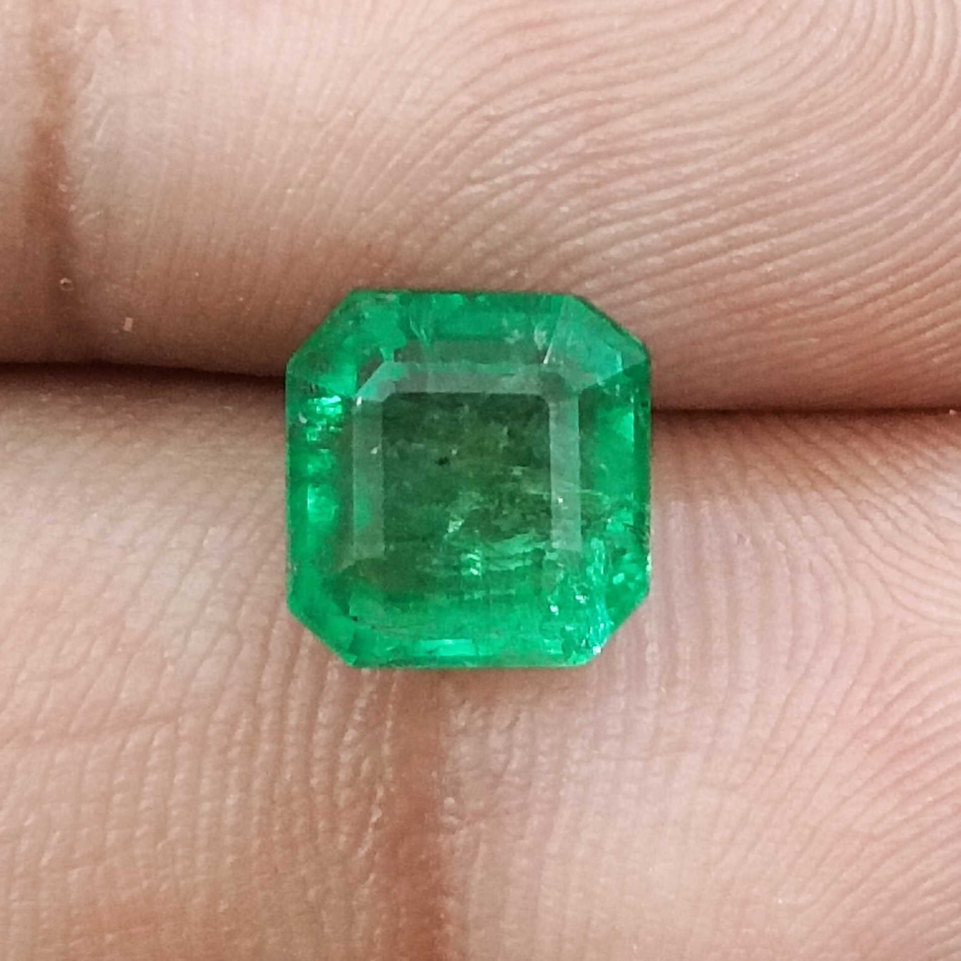 2.55cts GSI certified natural spring green color octagon cut Swat emerald /